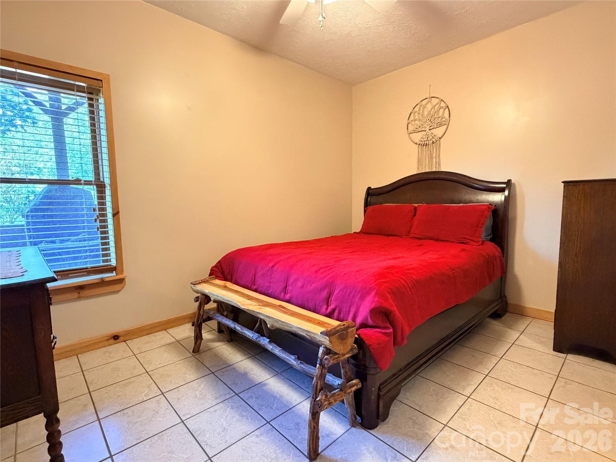 Guest Bedroom with Ensuite Bathroom - 605 Valley View Drive, Purlear