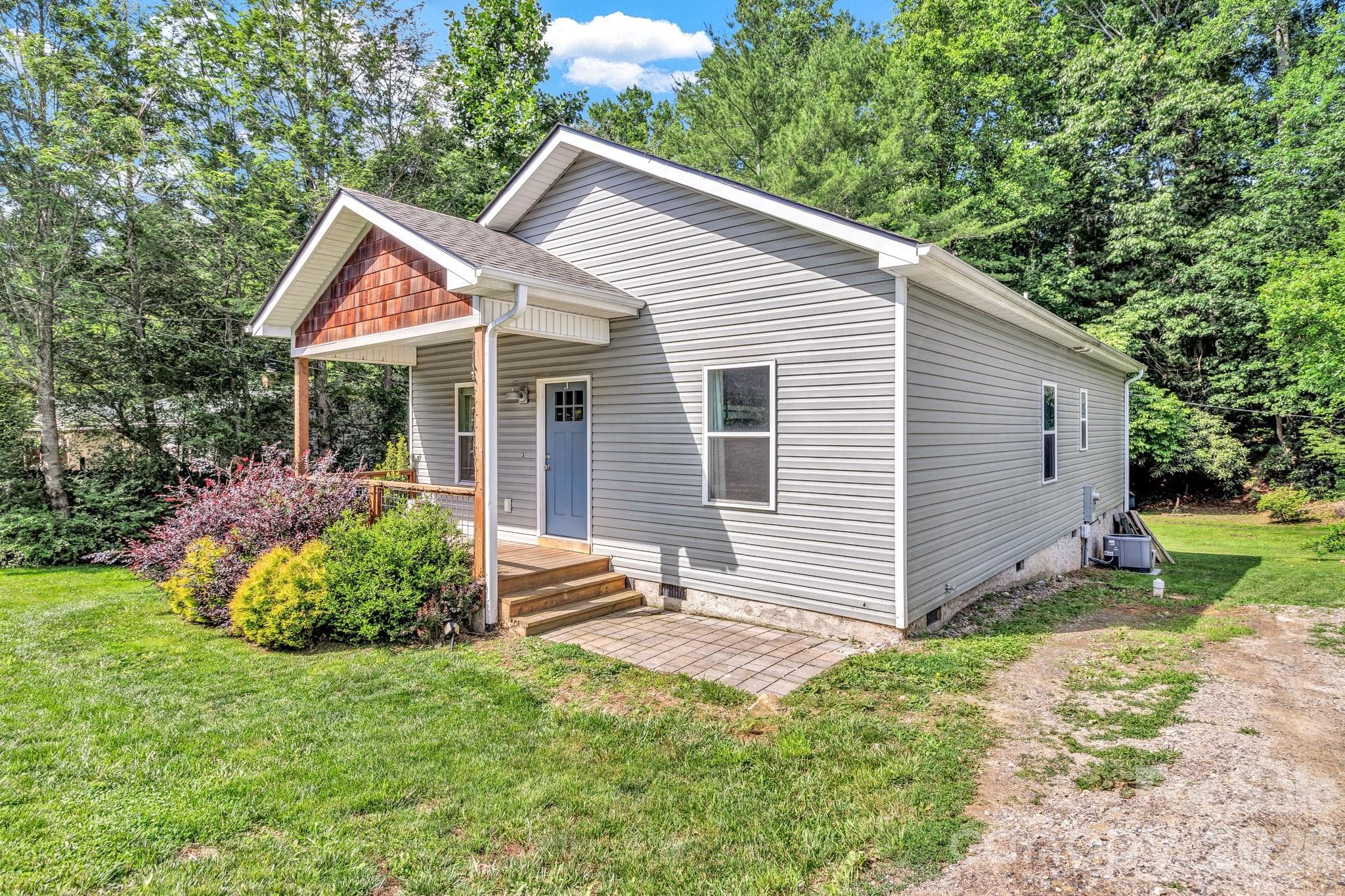 Single Family Residence at 330 Old County Home Road, Asheville, photo 3 of 30