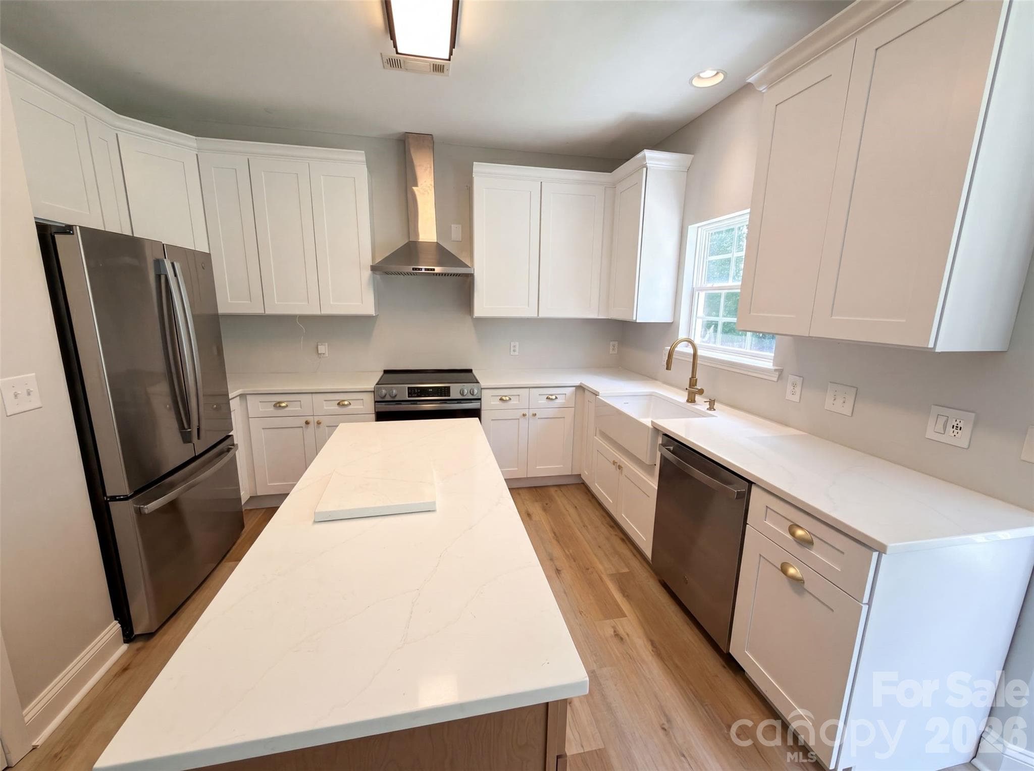Single Family Residence at Waxhaw, photo 2 of 17