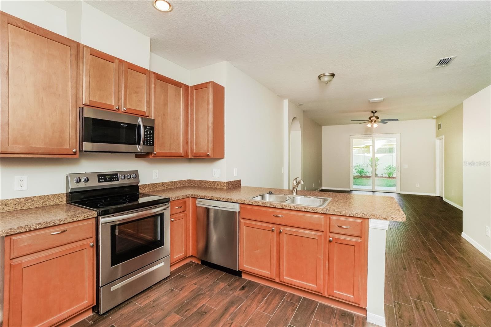 Single Family Residence at 3610 BENERAID ST, LAND O LAKES, photo 4 of 15