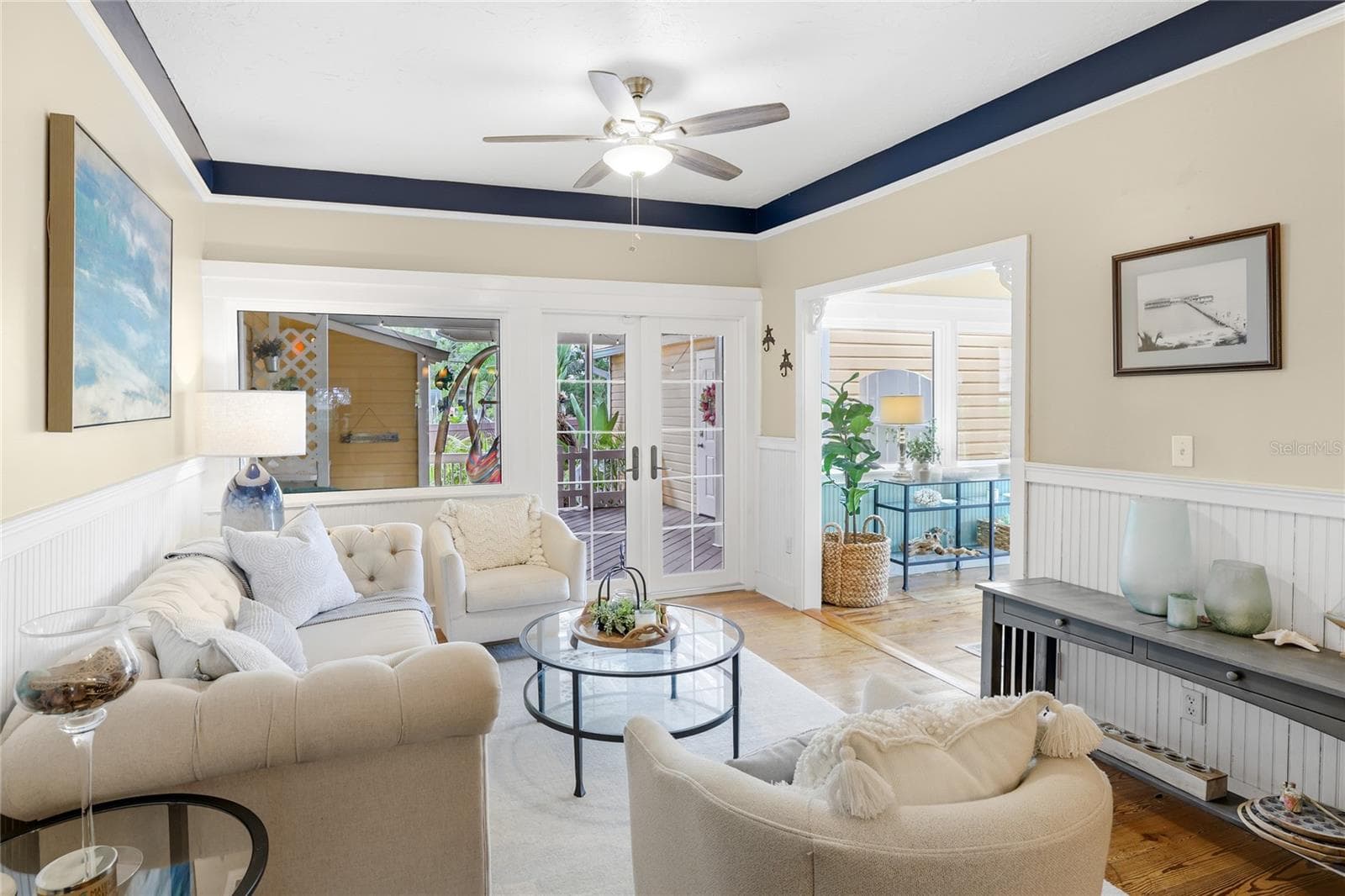 living room - 1625 1ST AVE E, BRADENTON