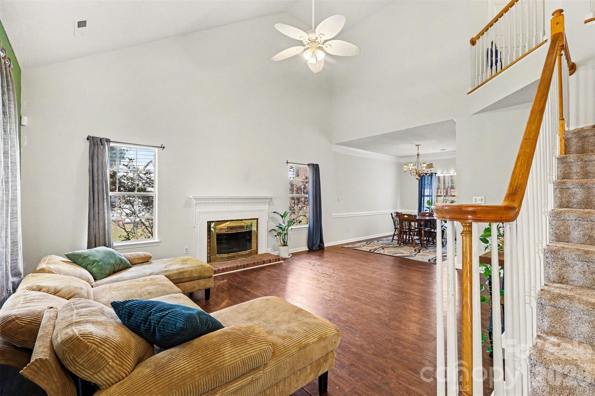 Single Family Residence at 11232 Laurel View Drive, Charlotte, photo 3 of 18