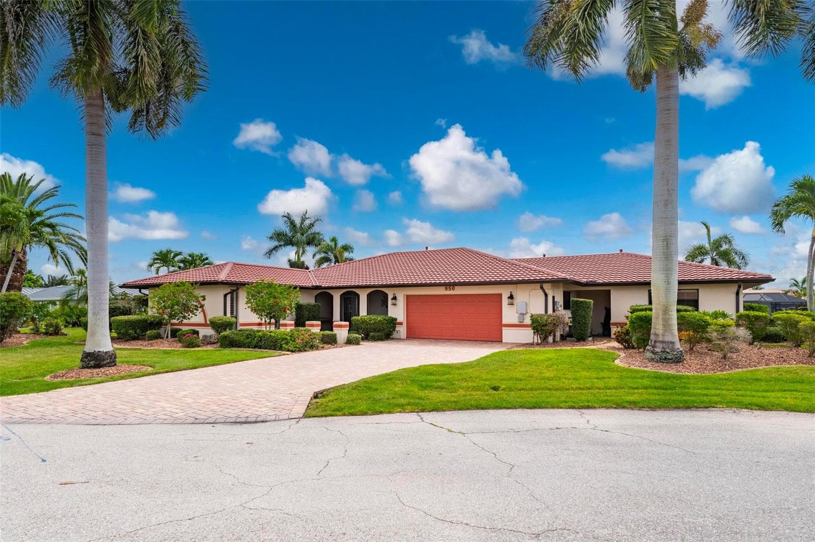 950 LASSINO CT