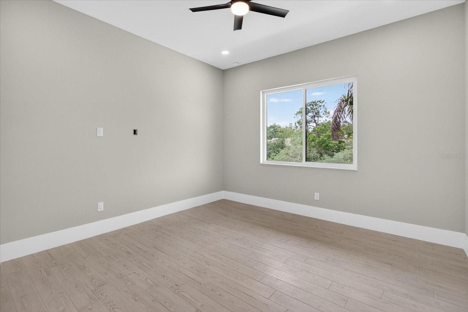 Single Family Residence at 3420 CHANNELSIDE CT, SAFETY HARBOR, photo 85 of 125