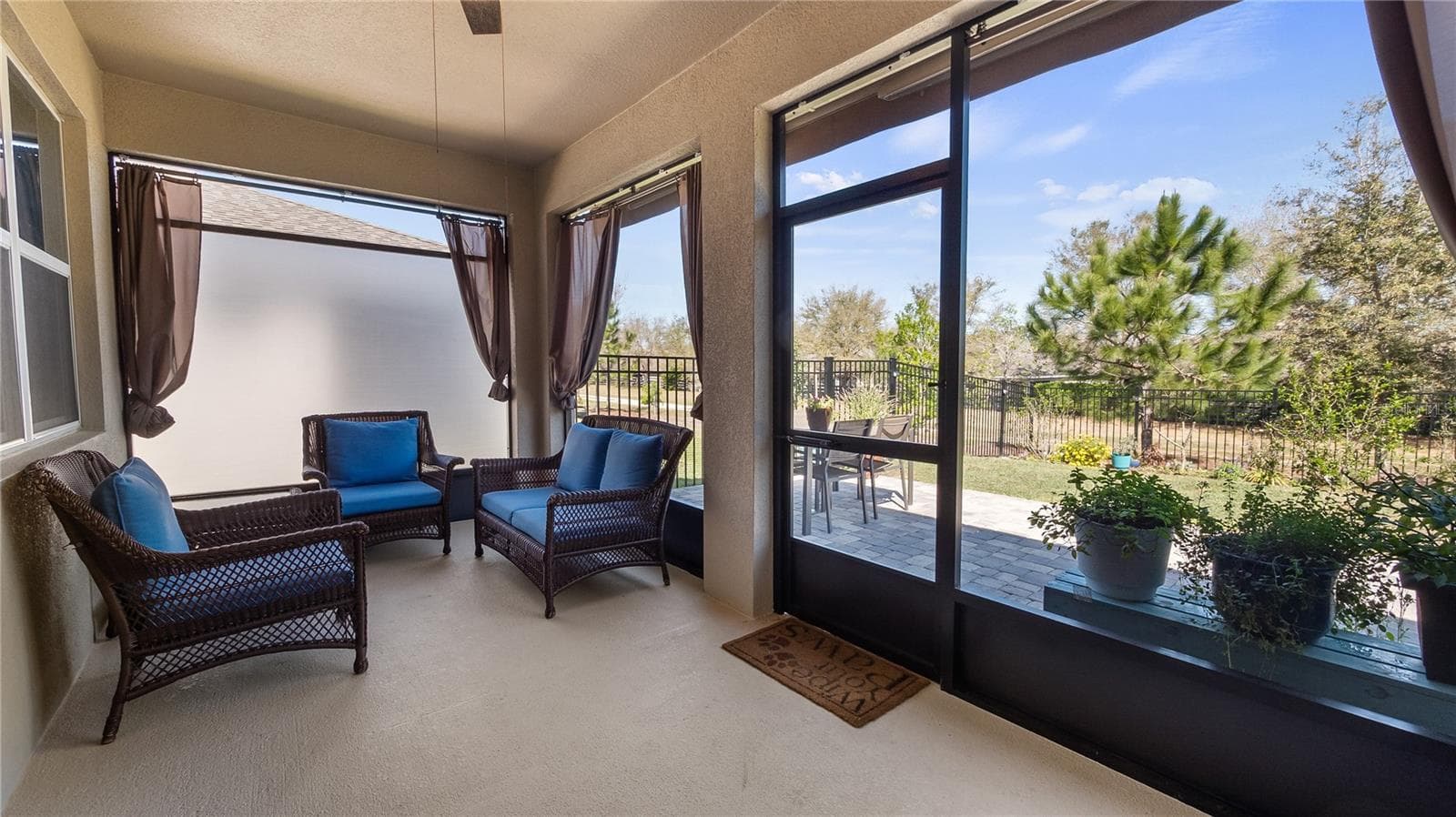 Screened in lanai - 8033 PENROSE PL, WILDWOOD