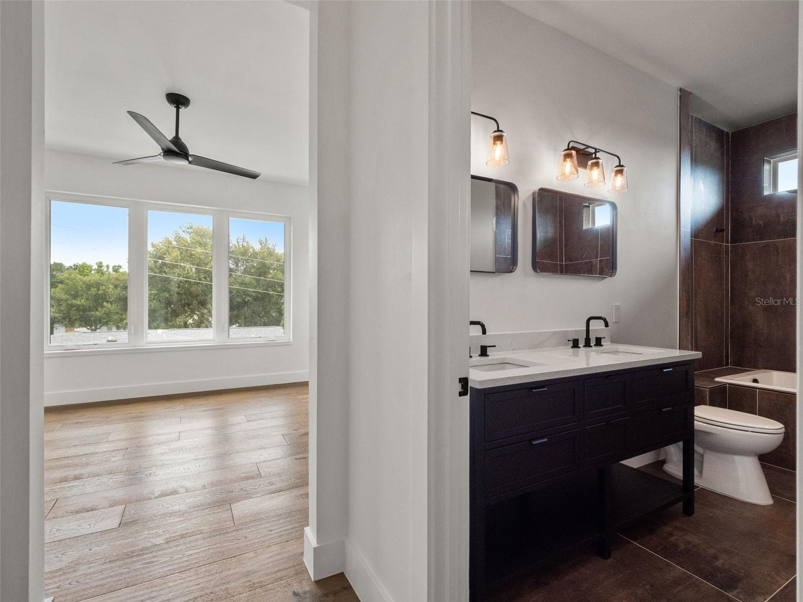 Ensuite bath 2 - 641 NORTHWOOD CIRCLE, WINTER PARK
