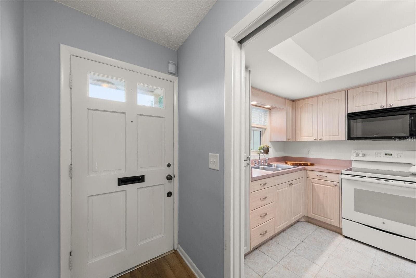Villa at 1668 S LAKE AVE #2, CLEARWATER, photo 3 of 24