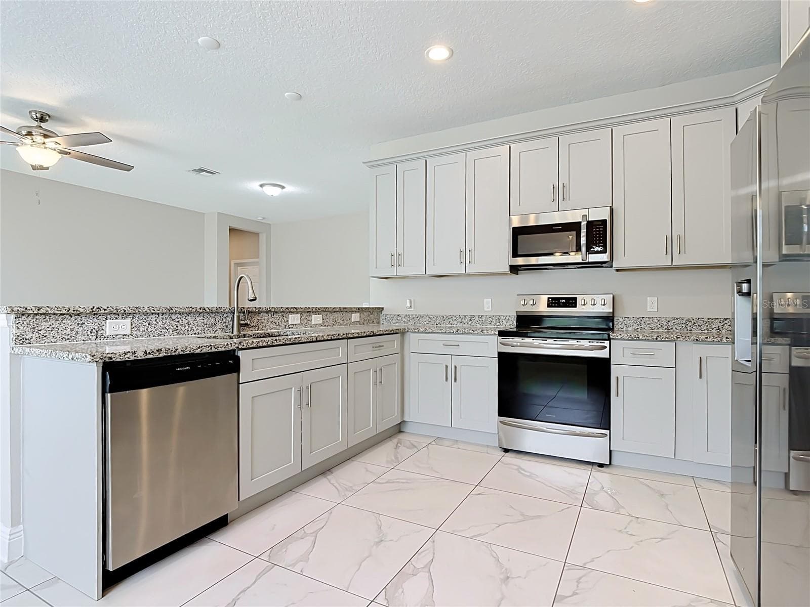 Single Family Residence at 106 OAK CIR, POINCIANA, photo 13 of 46