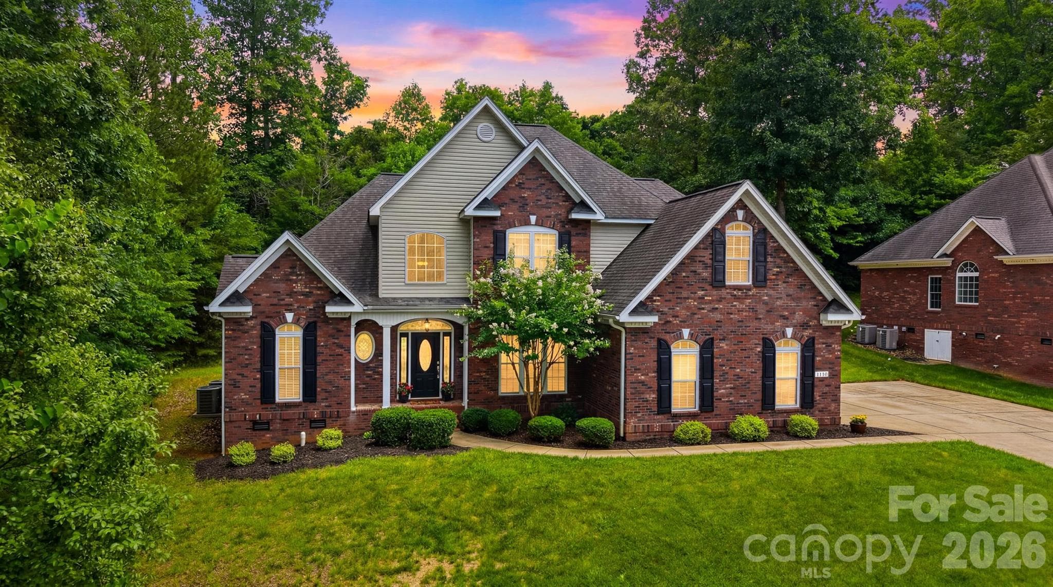 Single Family Residence at 1110 Mayfield Circle NW, Conover, photo 4 of 37