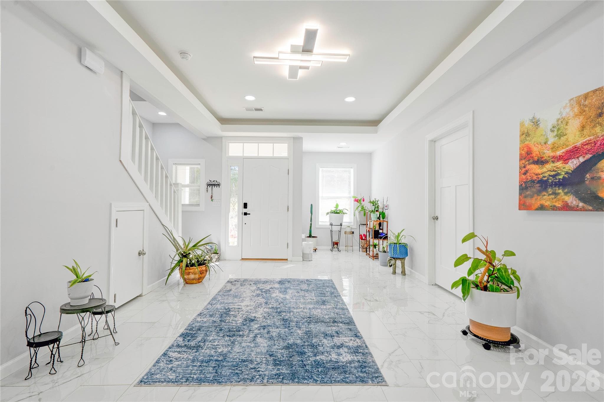 Foyer - Shelby