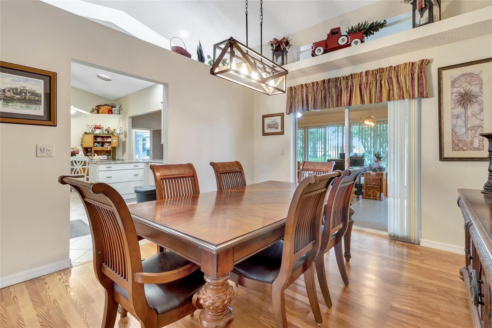 Single Family Residence at 21830 KING EDWARD CT, LEESBURG, photo 11 of 53
