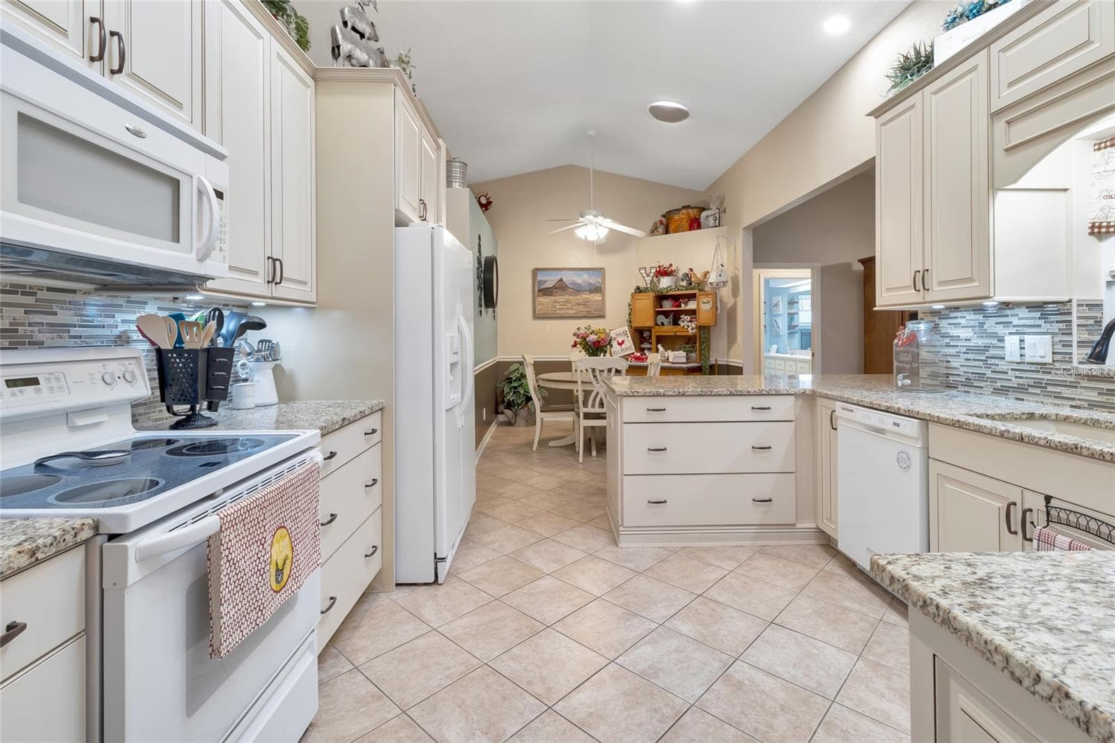 Single Family Residence at 21830 KING EDWARD CT, LEESBURG, photo 5 of 53