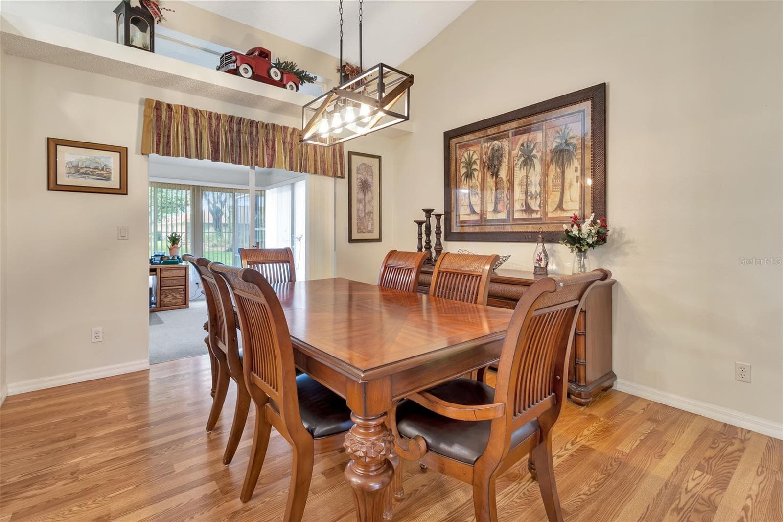 Single Family Residence at 21830 KING EDWARD CT, LEESBURG, photo 12 of 53