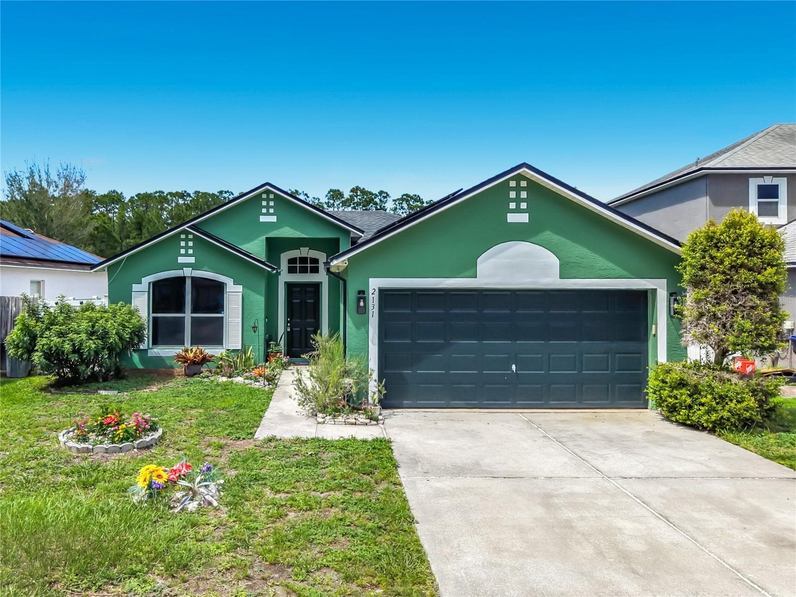 Single Family Residence at 2131 CORNER SCHOOL DR, ORLANDO, photo 2 of 24