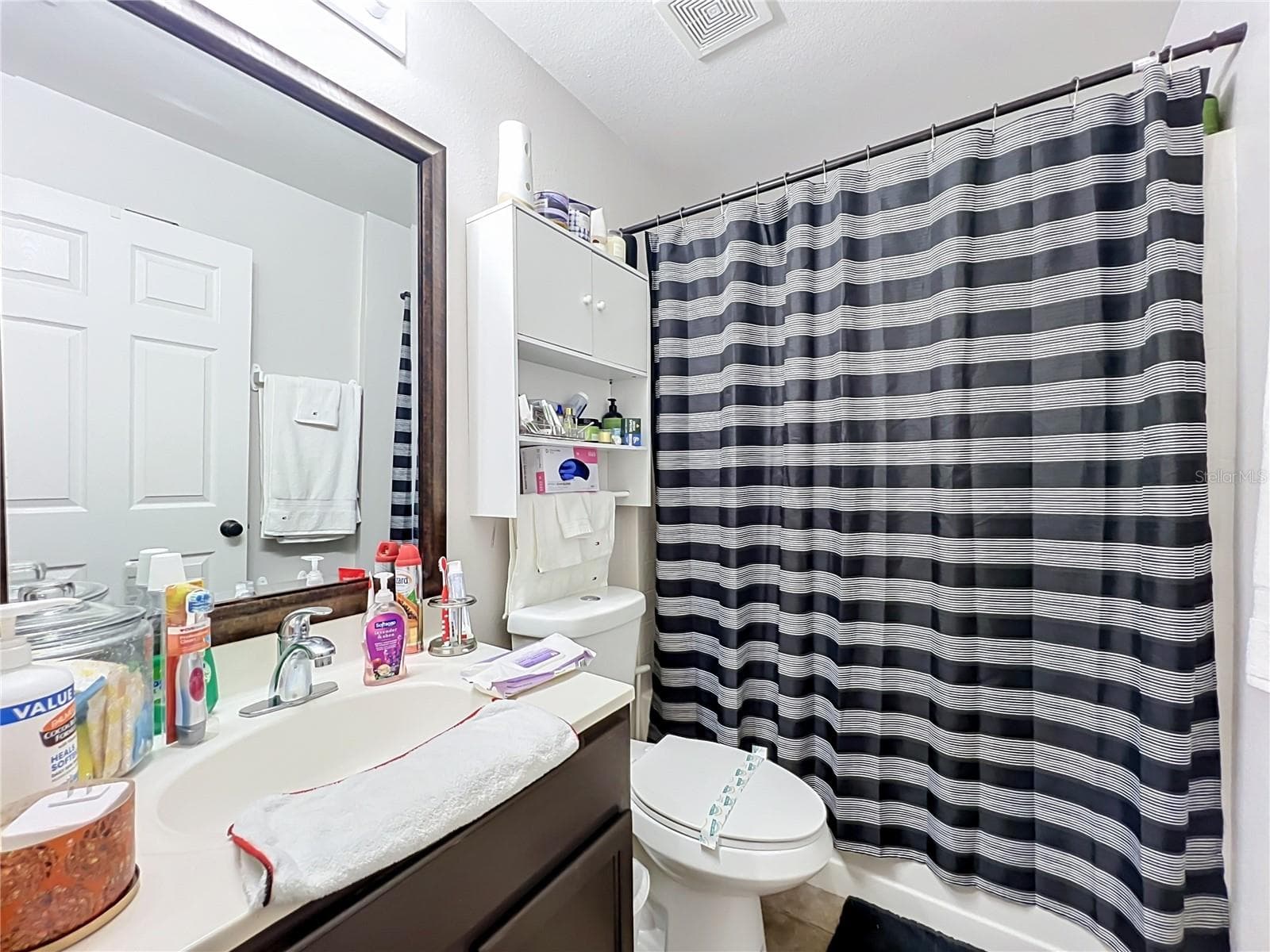 Single Family Residence at 2131 CORNER SCHOOL DR, ORLANDO, photo 21 of 24