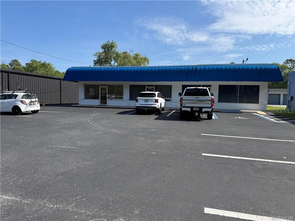 3161 E GULF TO LAKE HWY