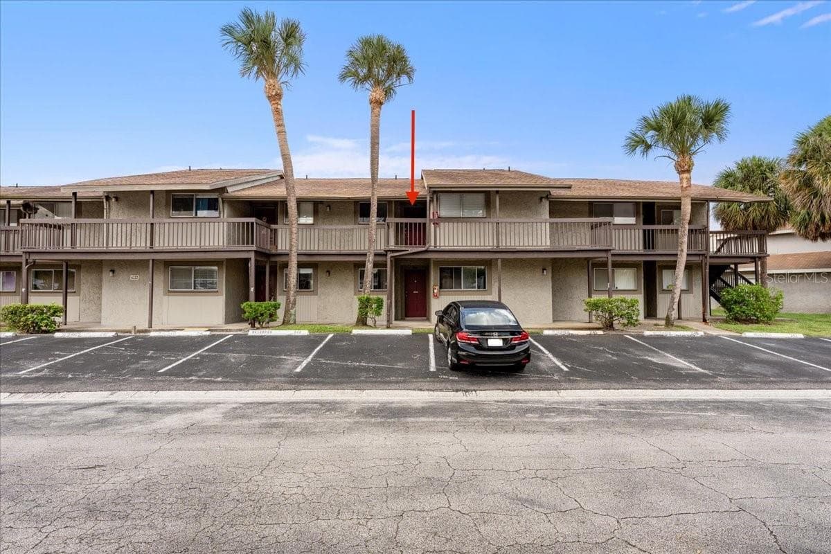 6332 NEWTOWN CIR #32B5