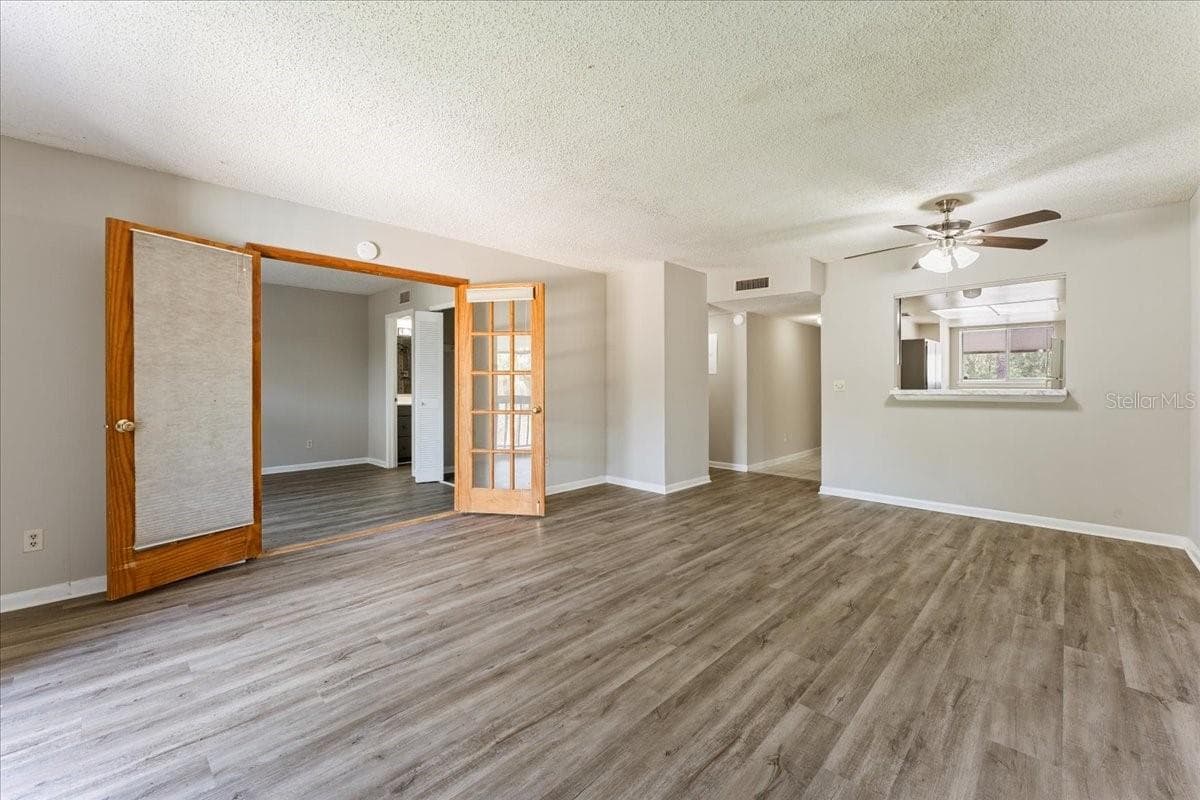 Condominium at 6332 NEWTOWN CIR #32B5, TAMPA, photo 9 of 39