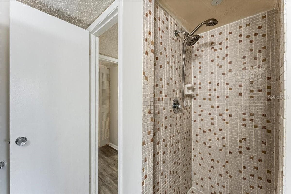 Condominium at 6332 NEWTOWN CIR #32B5, TAMPA, photo 13 of 39