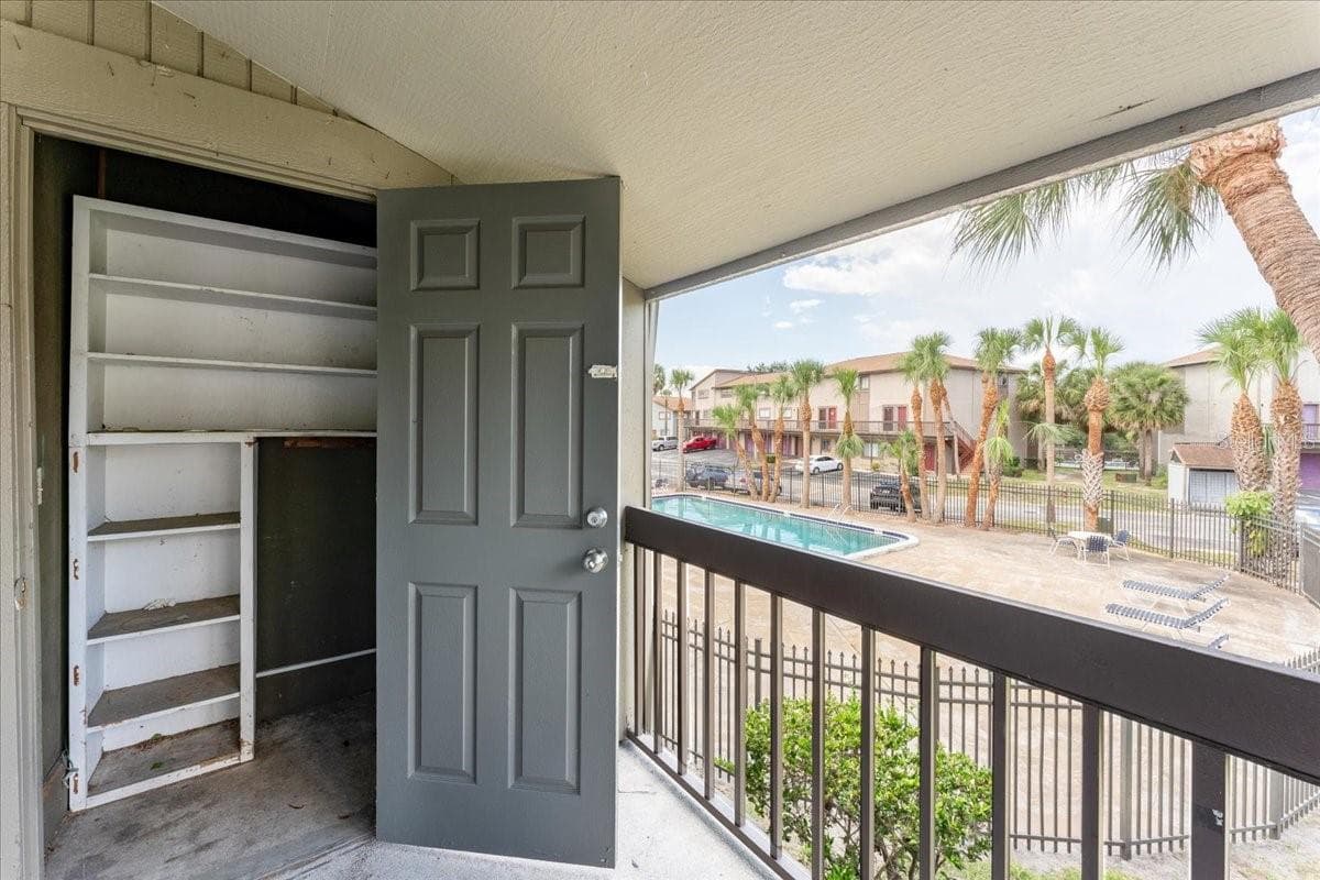 Condominium at 6332 NEWTOWN CIR #32B5, TAMPA, photo 18 of 39