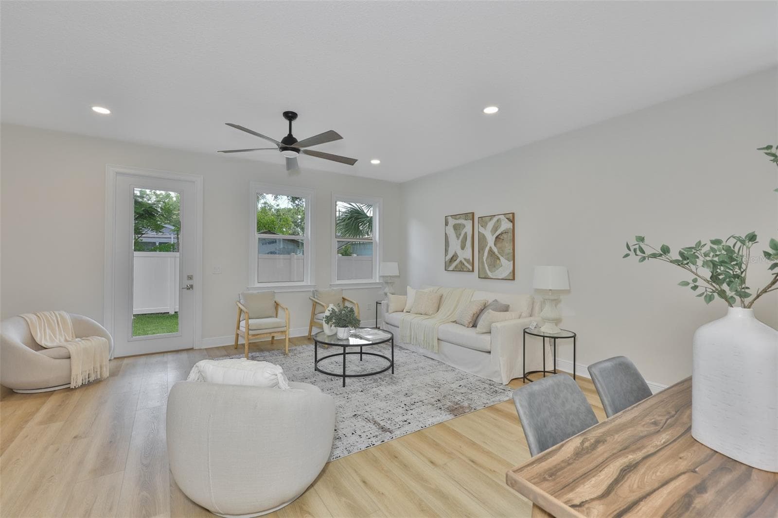 Townhouse at 1911 W BEACH ST, TAMPA, photo 9 of 33