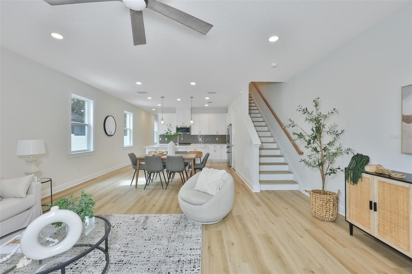 Townhouse at 1911 W BEACH ST, TAMPA, photo 11 of 33