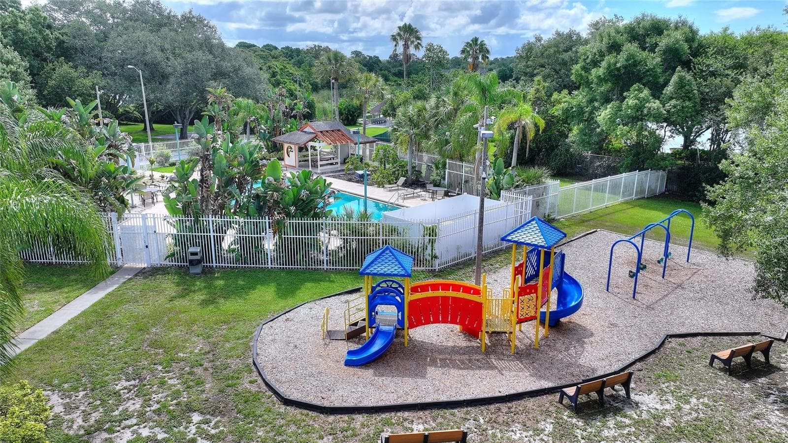 Community Amenities - 3906 BLOOMING HILL LN, PALM HARBOR