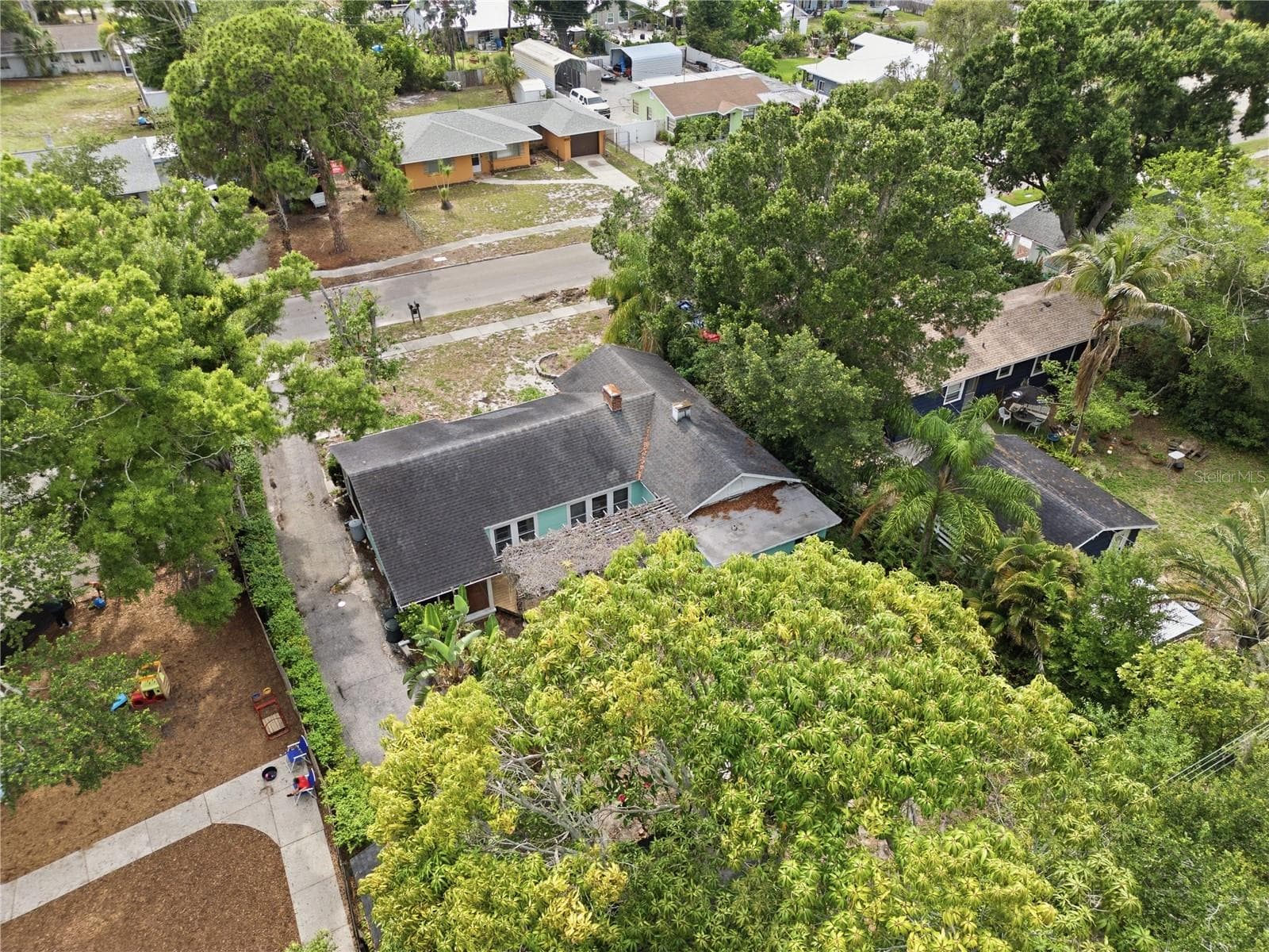 Single Family Residence at 411 W 48TH ST, BRADENTON, photo 44 of 51