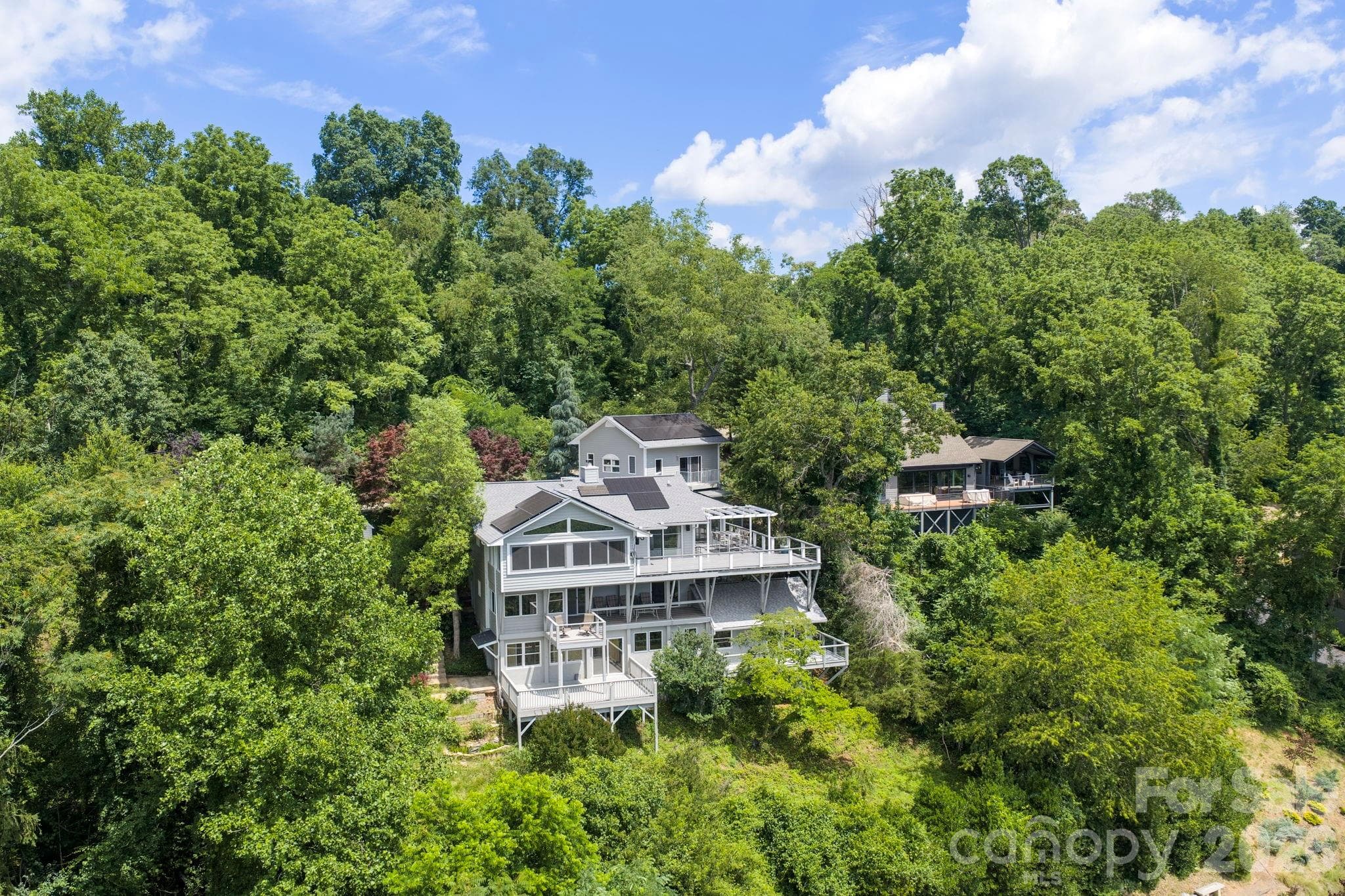 Single Family Residence at 38 Lookout Road, Asheville, photo 6 of 33
