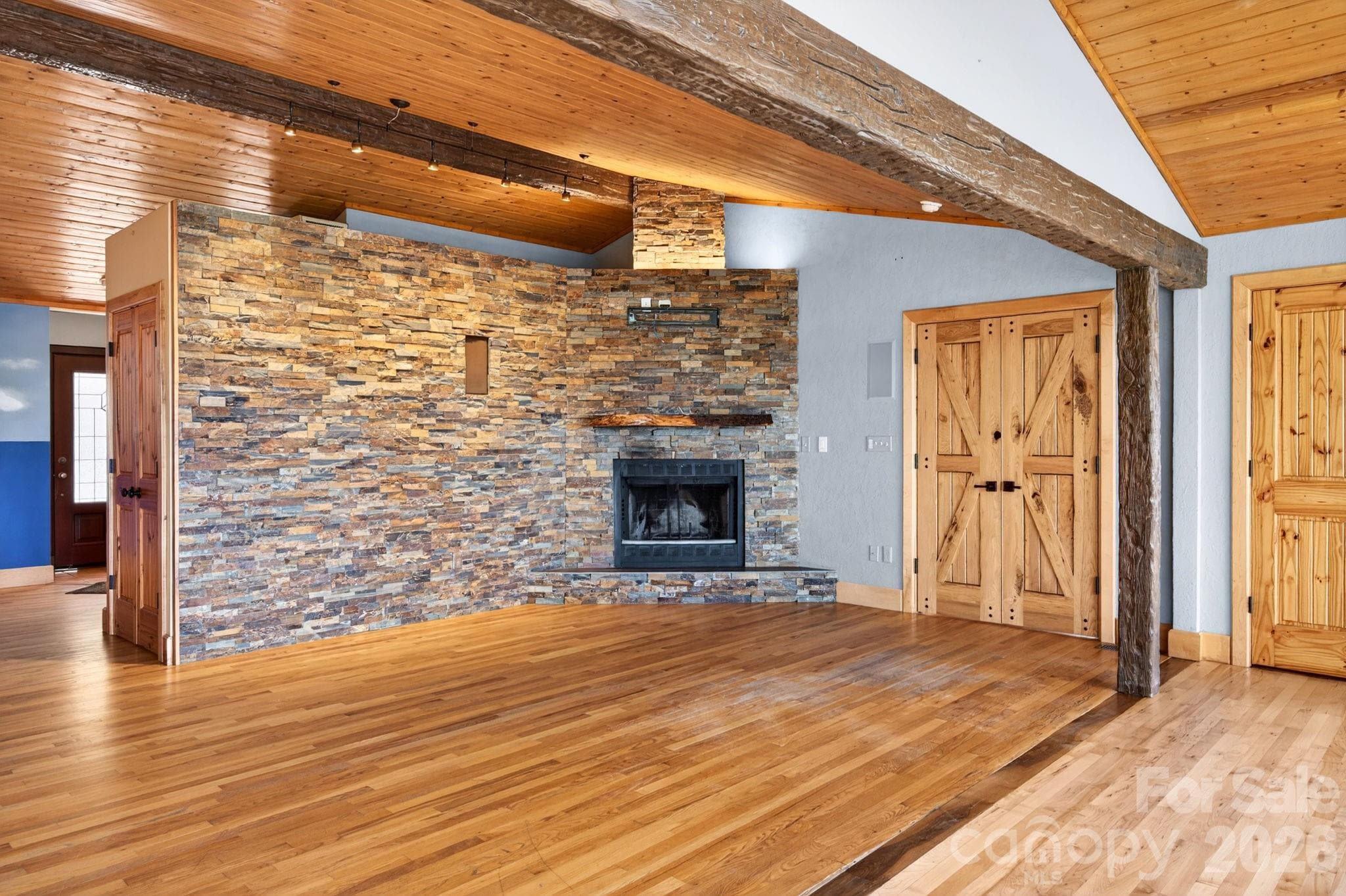 Single Family Residence at 38 Lookout Road, Asheville, photo 14 of 33
