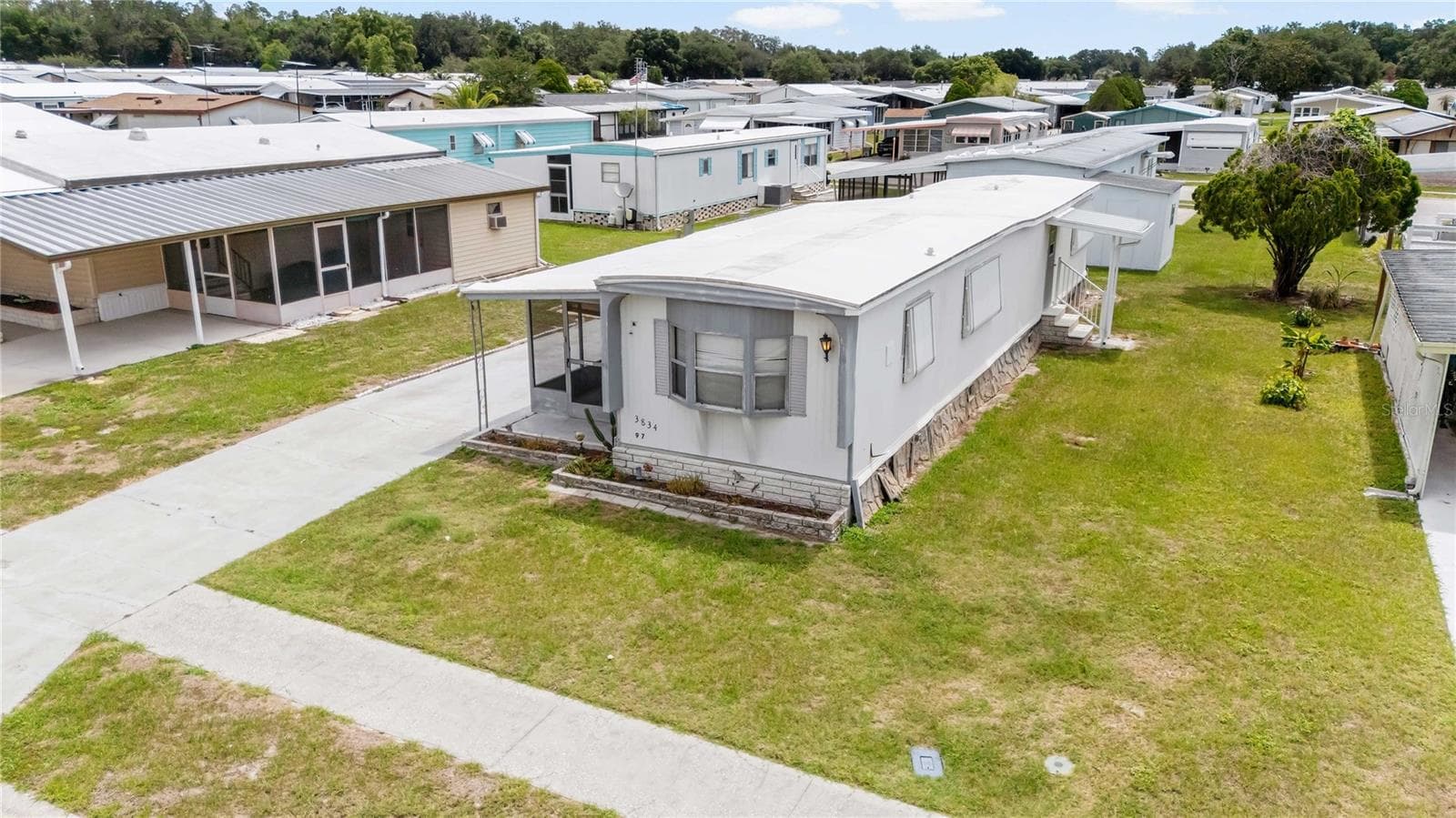 Mobile Home at 3834 SARAH DR, WESLEY CHAPEL, photo 5 of 32