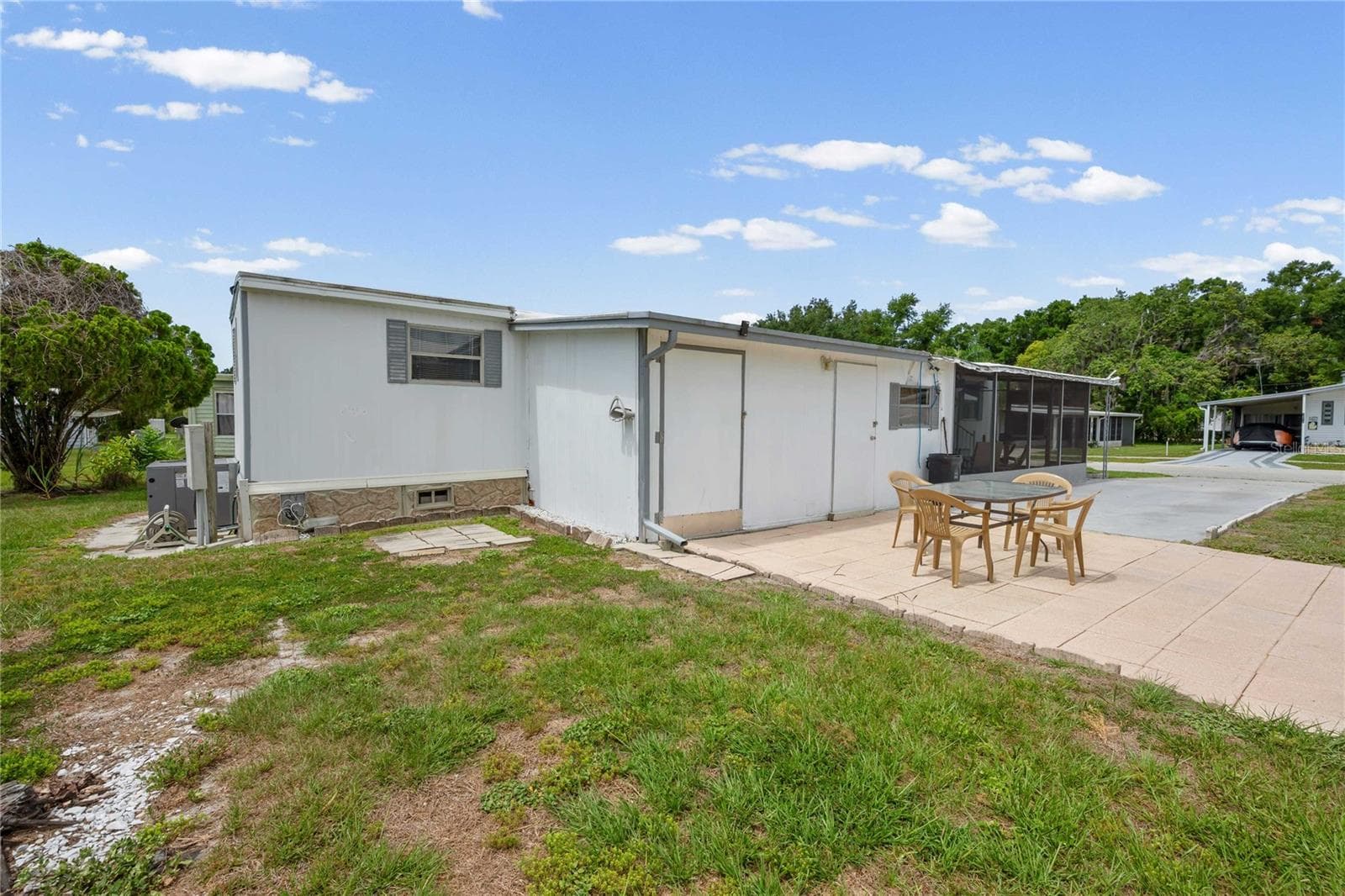 Mobile Home at 3834 SARAH DR, WESLEY CHAPEL, photo 7 of 32
