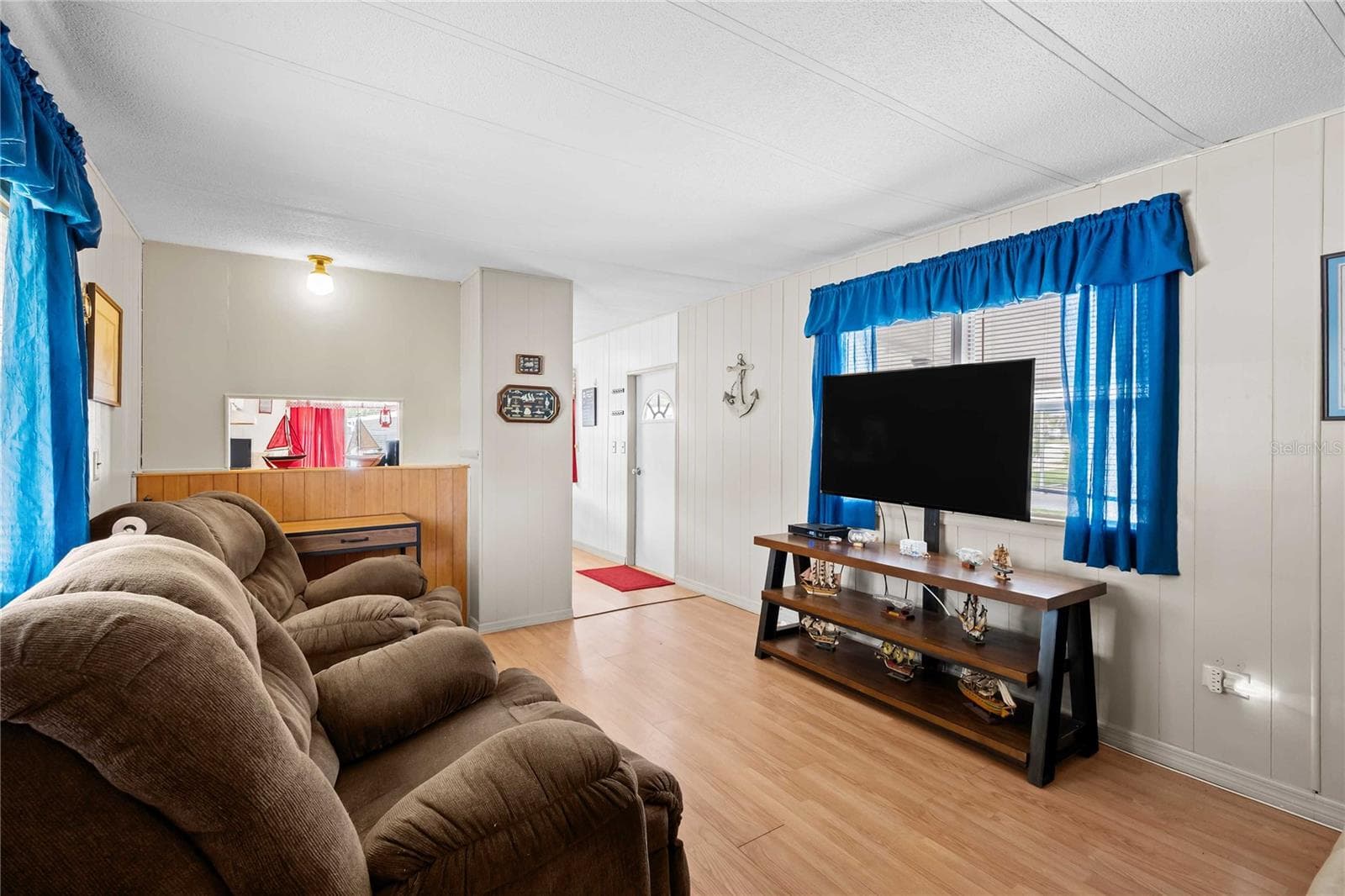 Mobile Home at 3834 SARAH DR, WESLEY CHAPEL, photo 12 of 32