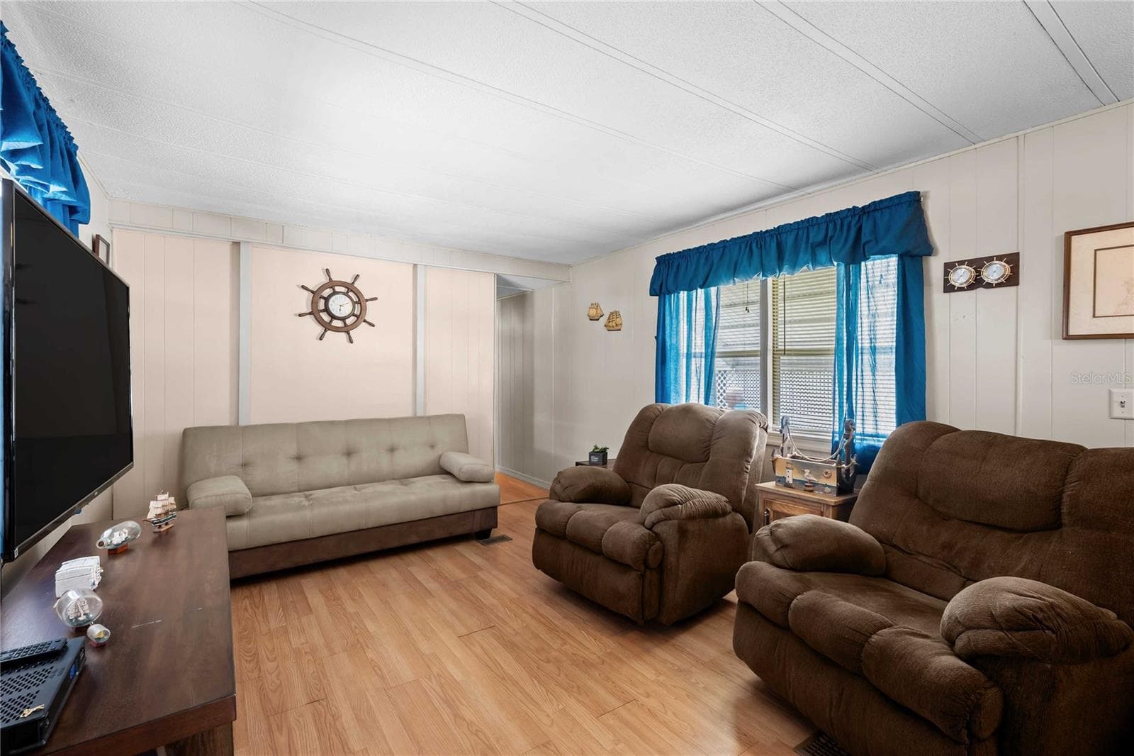 Mobile Home at 3834 SARAH DR, WESLEY CHAPEL, photo 14 of 32