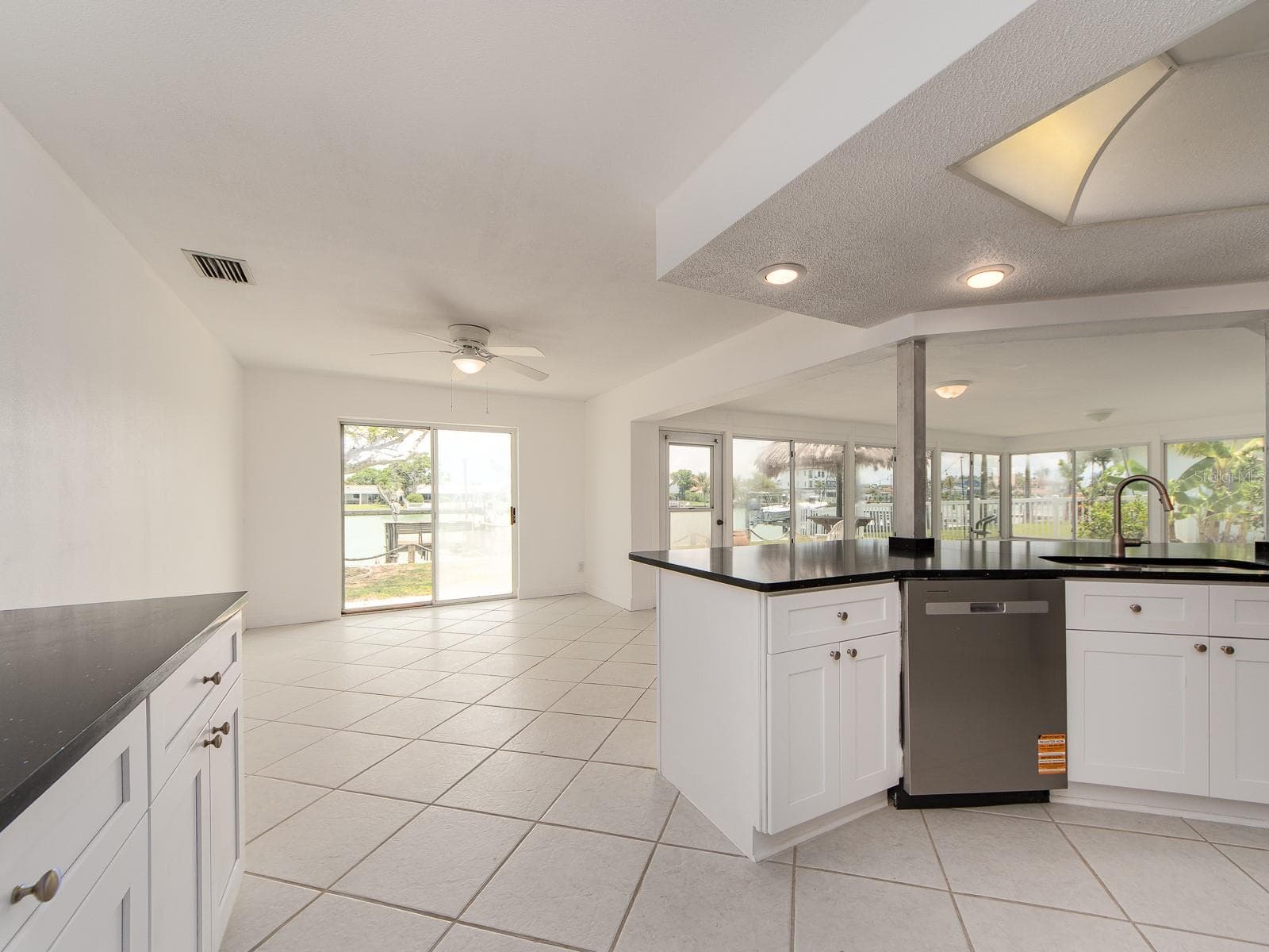 Single Family Residence at 720 115TH AVE, TREASURE ISLAND, photo 13 of 43