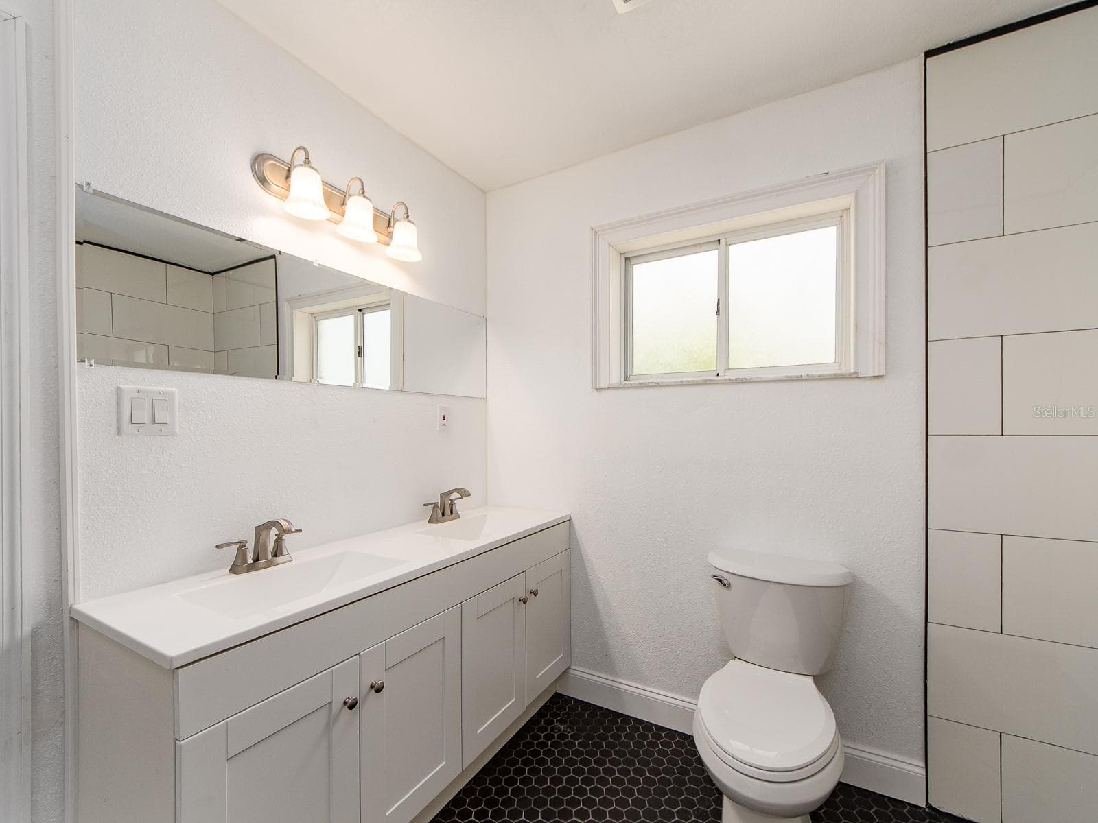 Single Family Residence at 720 115TH AVE, TREASURE ISLAND, photo 21 of 43