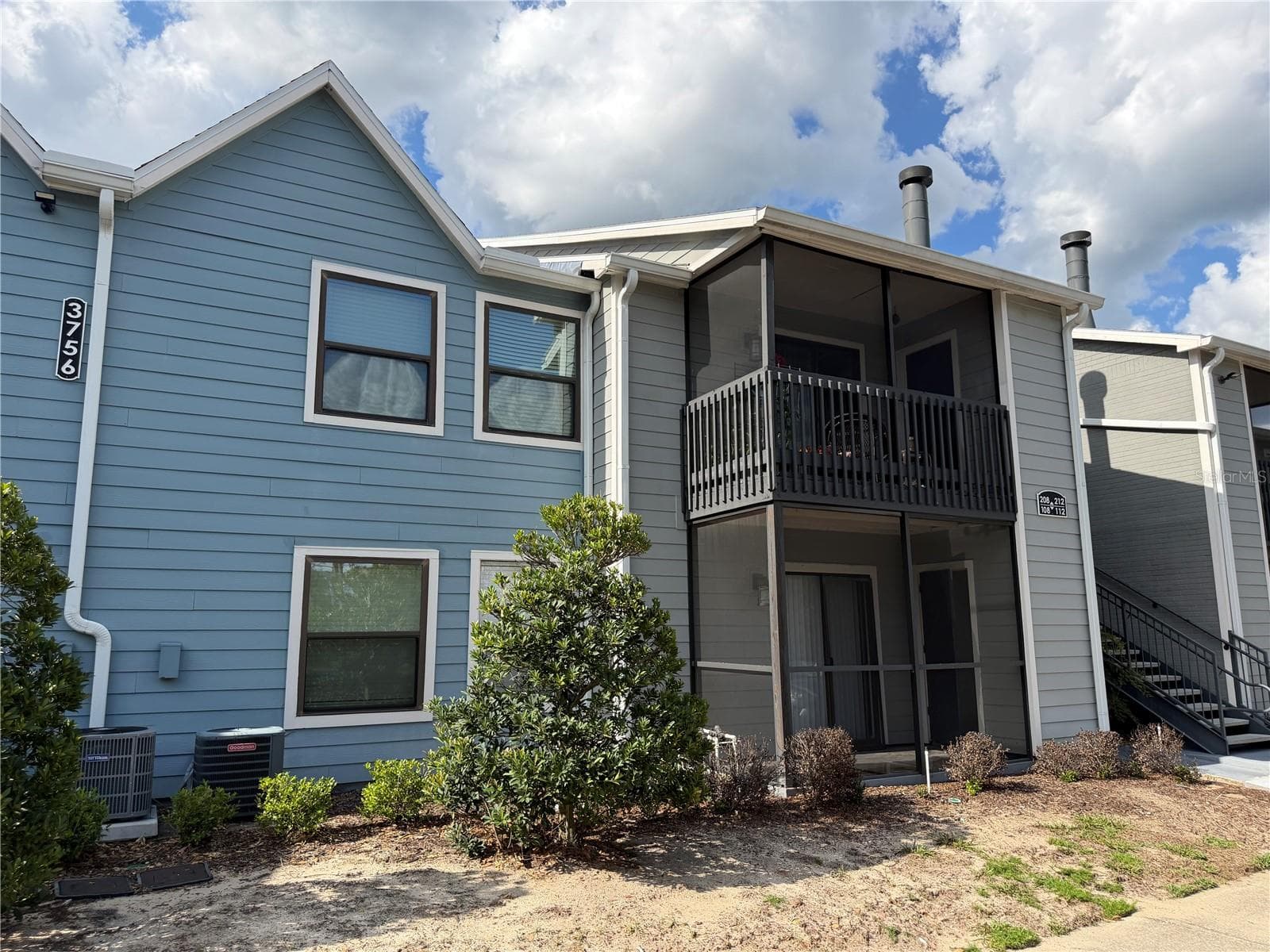 3756 IDLEBROOK CIR #108