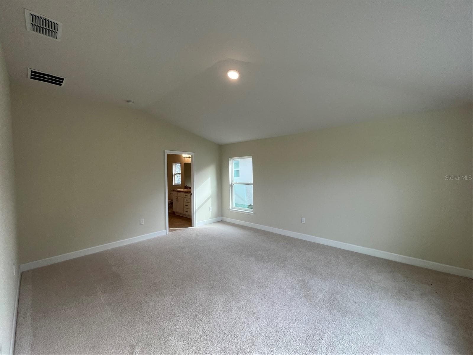 Single Family Residence at 136 KRENSON BAY LOOP, WINTER HAVEN, photo 17 of 30