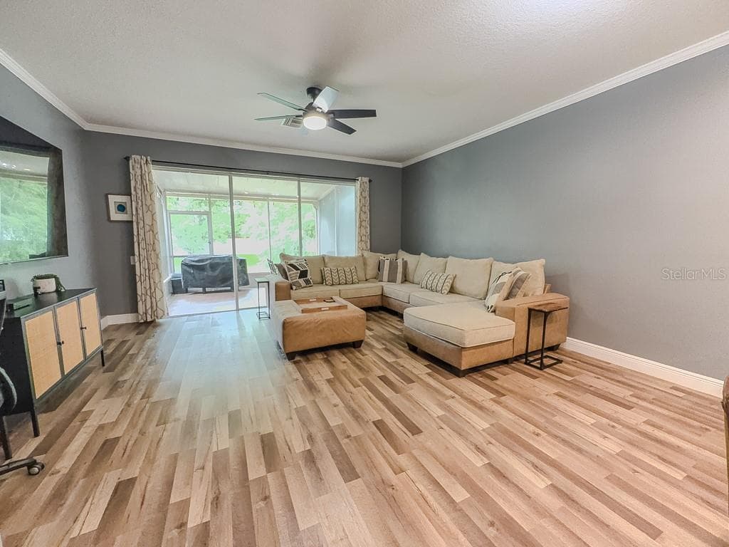 Townhouse at 8505 SANDY BEACH ST, TAMPA, photo 14 of 59