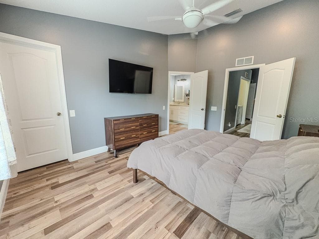 Townhouse at 8505 SANDY BEACH ST, TAMPA, photo 25 of 59