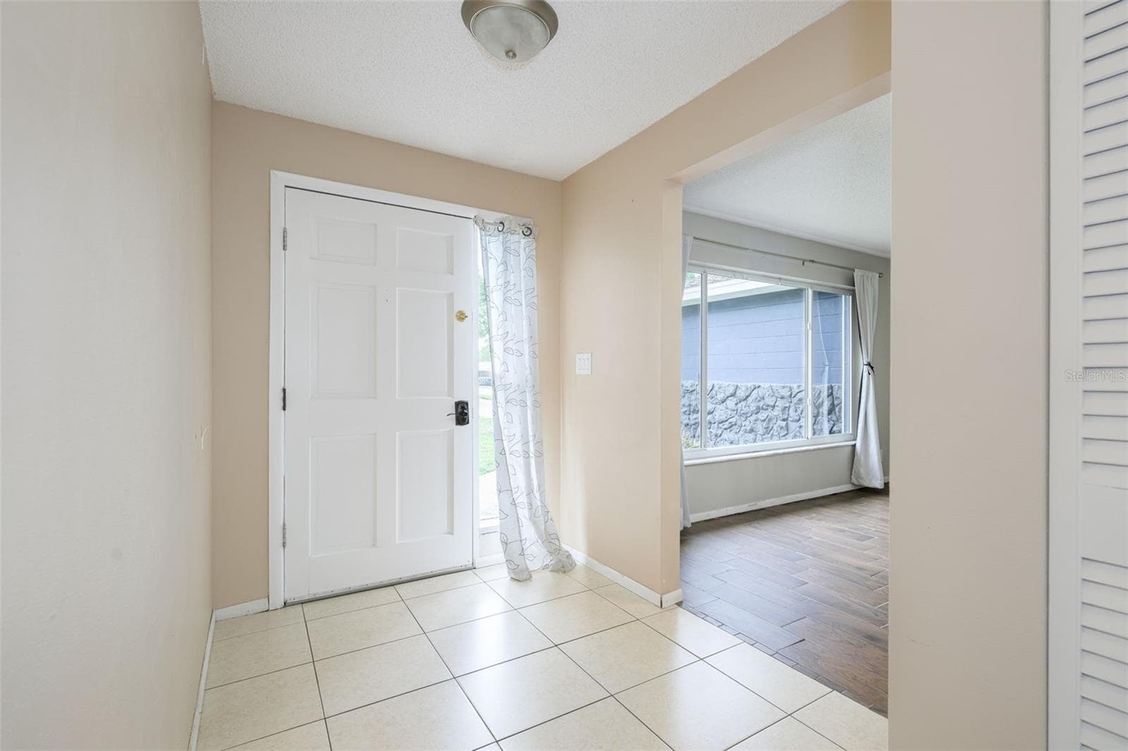 Single Family Residence at 110 CAMBRIDGE DR, PORT ORANGE, photo 5 of 26