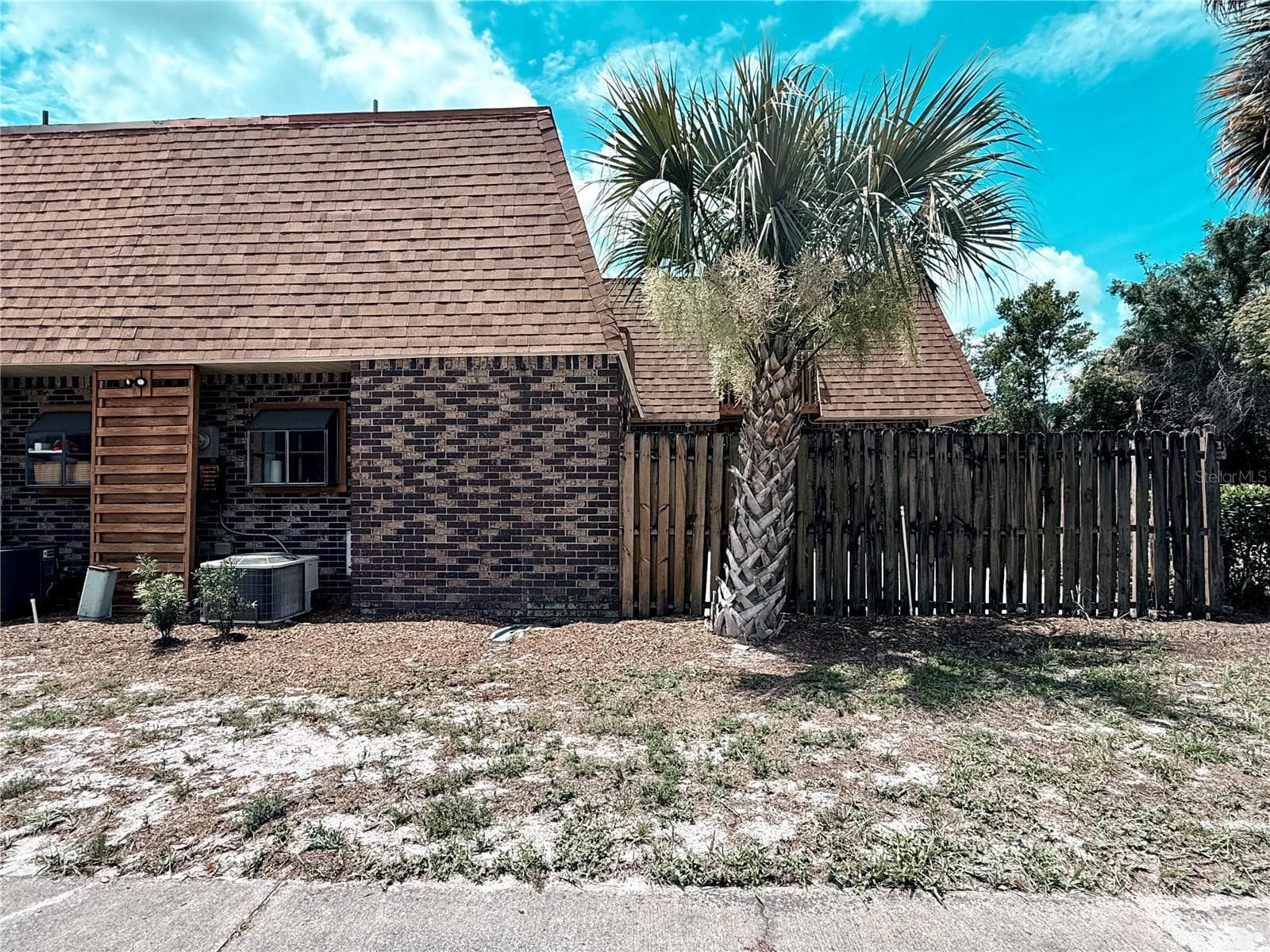 Townhouse at 202 TERRACE CT, SANFORD, photo 4 of 35