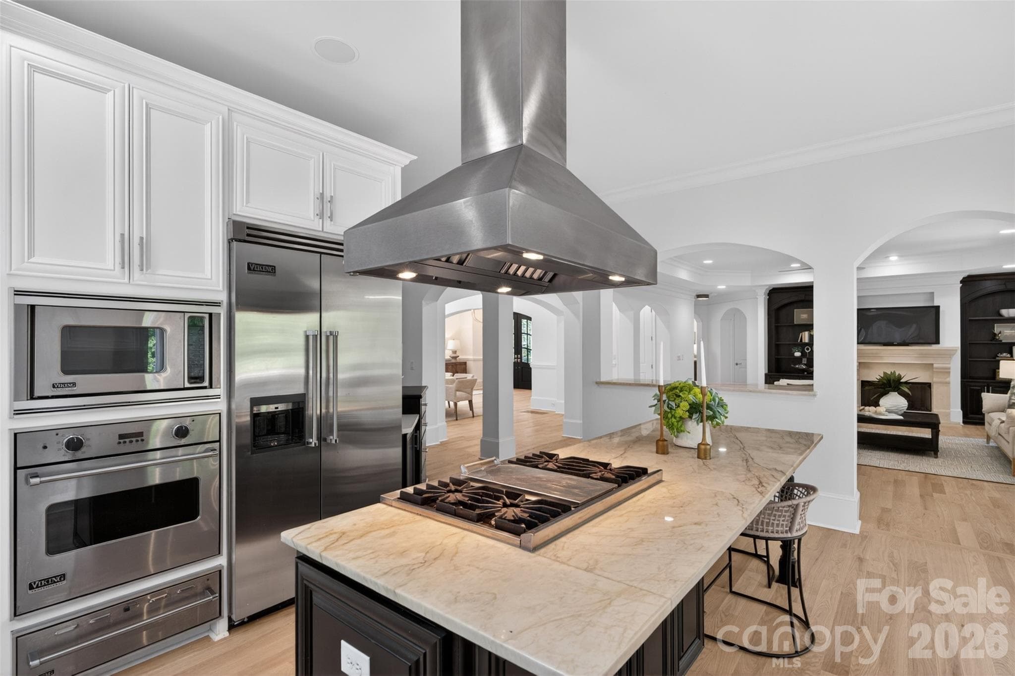 Single Family Residence at 2132 Foxcroft Woods Lane, Charlotte, photo 10 of 47