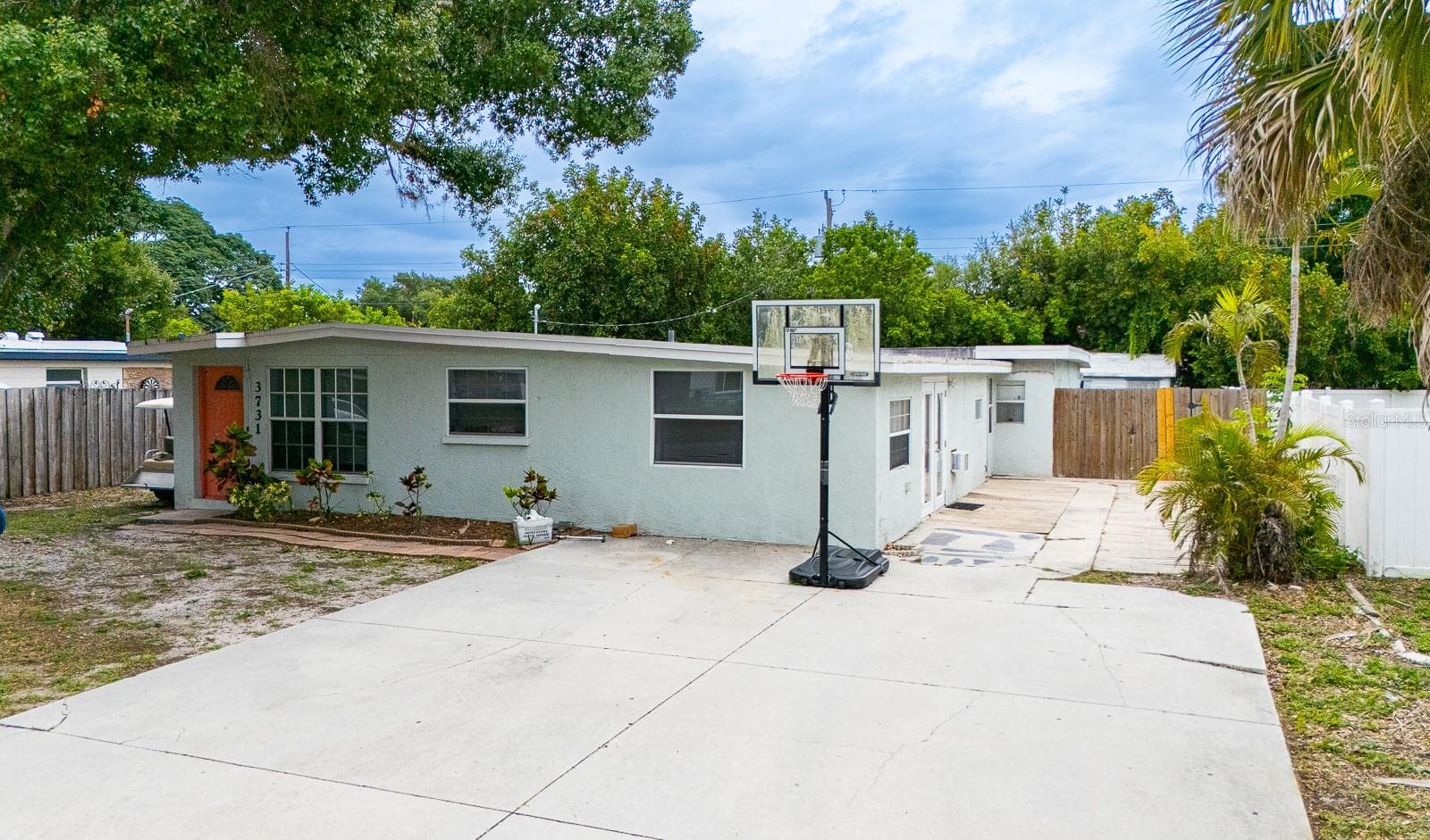 3731 PAPAI DR