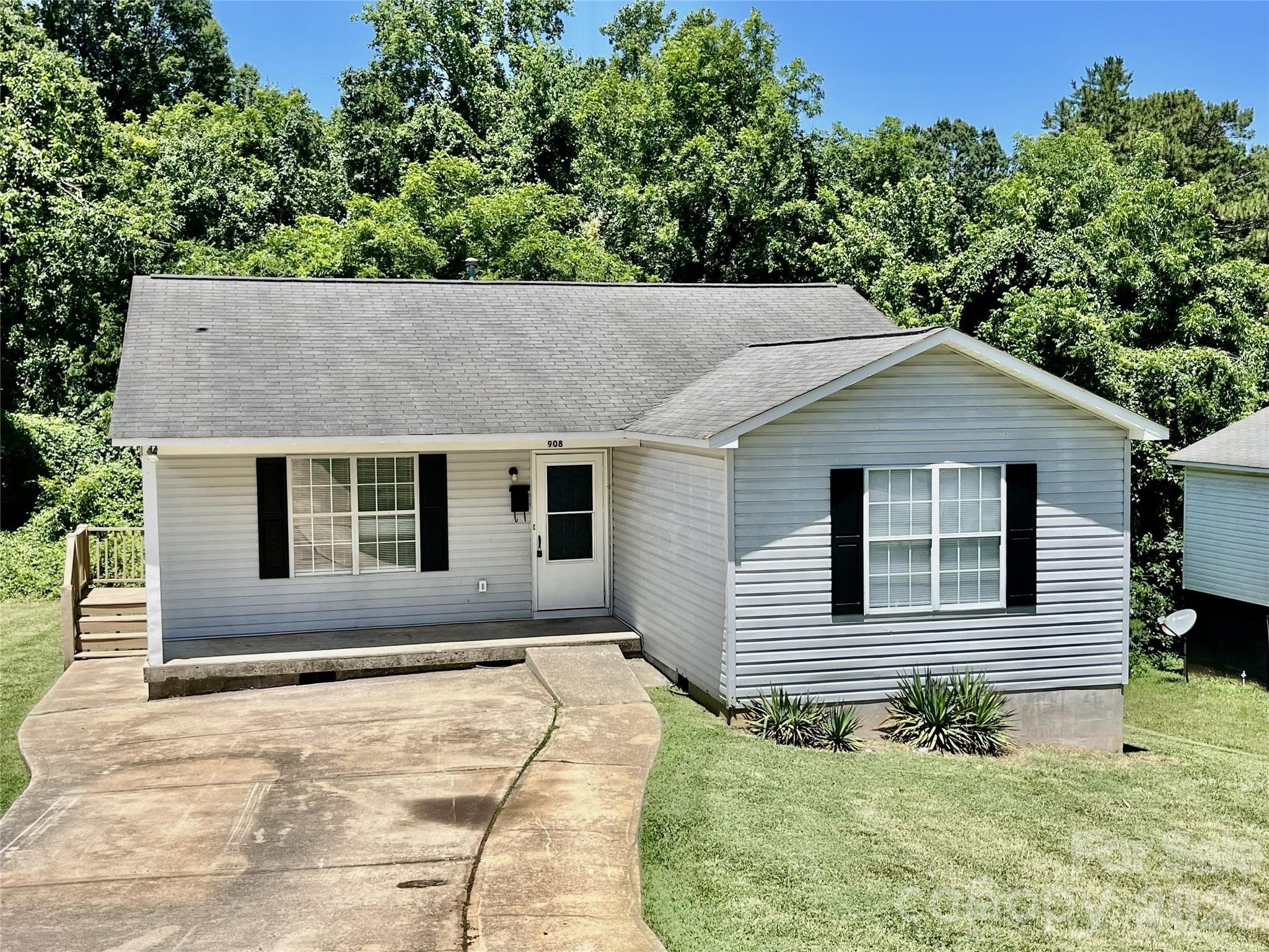 Single Family Residence at 908 Green Street, Salisbury, photo 27 of 31