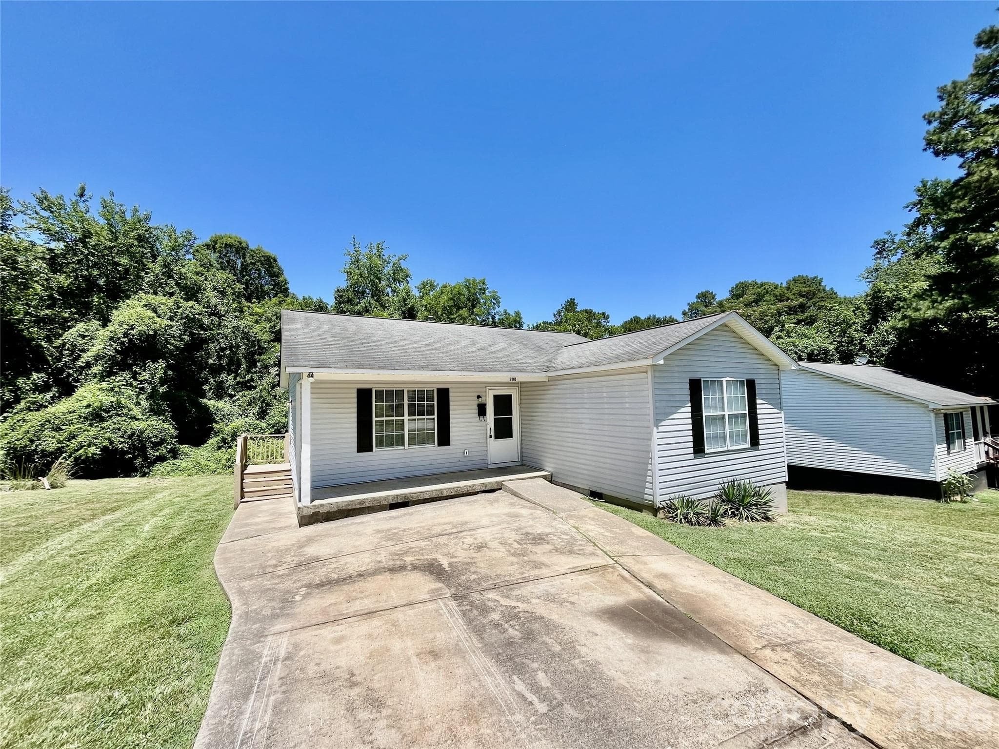 Single Family Residence at 908 Green Street, Salisbury, photo 22 of 31