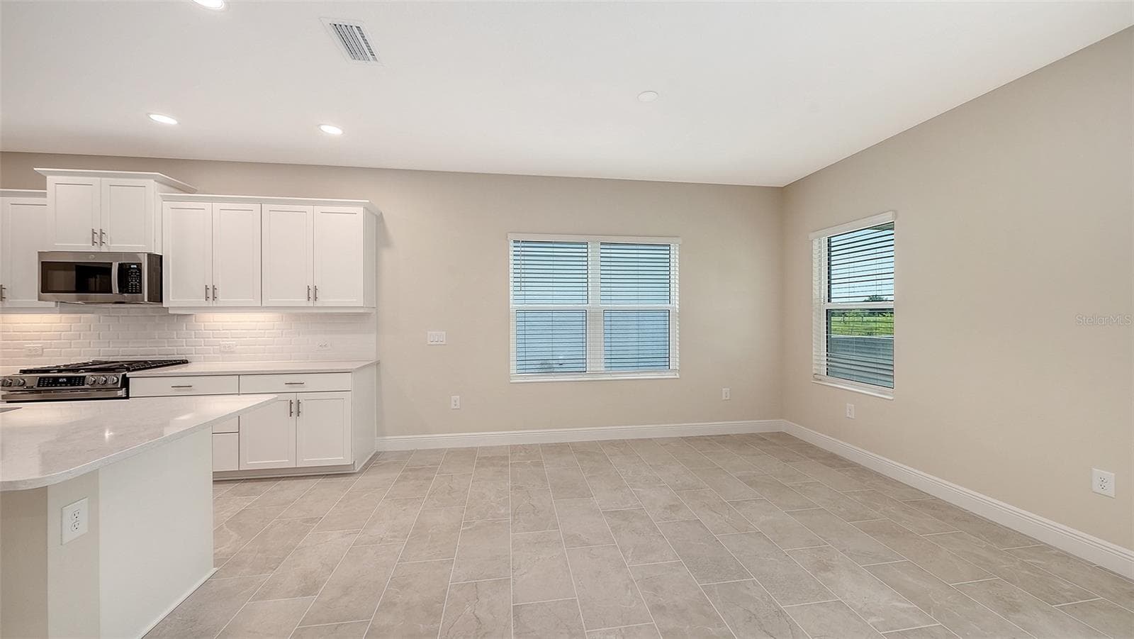 Single Family Residence at 6547 BIG BAYOU DR, SARASOTA, photo 9 of 52