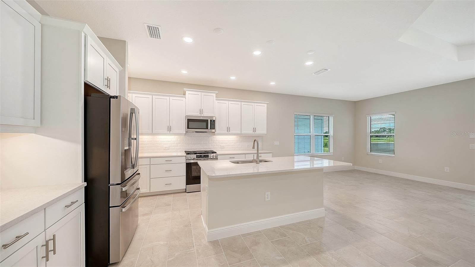 Single Family Residence at 6547 BIG BAYOU DR, SARASOTA, photo 12 of 52
