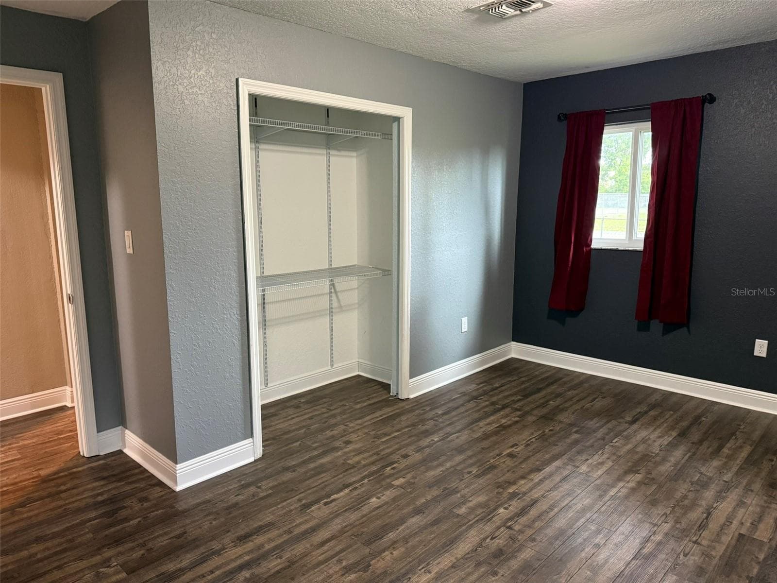 Office at 20785 W MCKINNEY AVE, DUNNELLON, photo 3 of 14