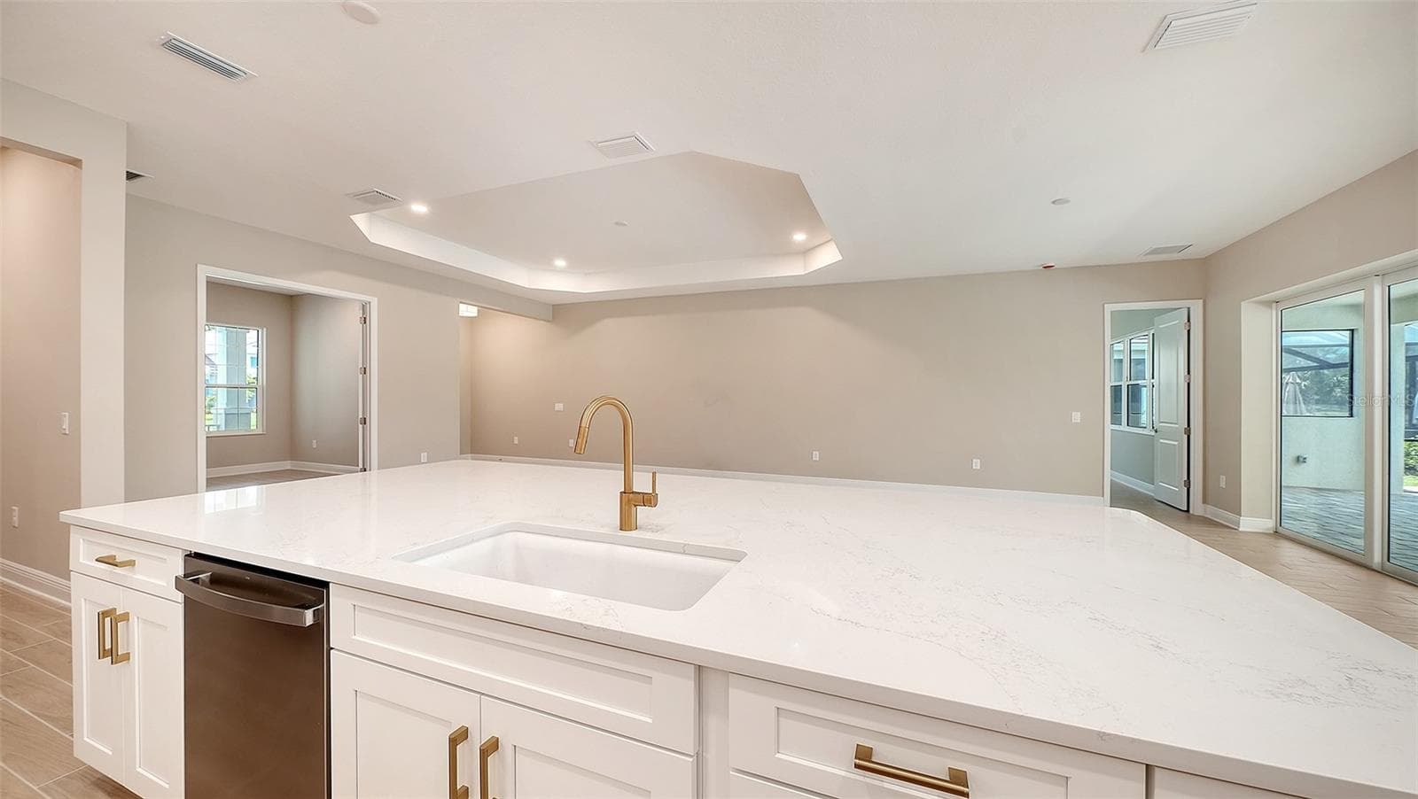 Single Family Residence at 6336 LAKE WOODRUFF CT, SARASOTA, photo 13 of 58